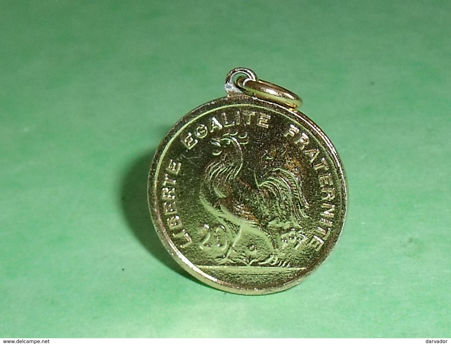 Fèves / Personnages : Médaille , Pendentif , Empereur , Napoléon III , OR  T138 - Personnages