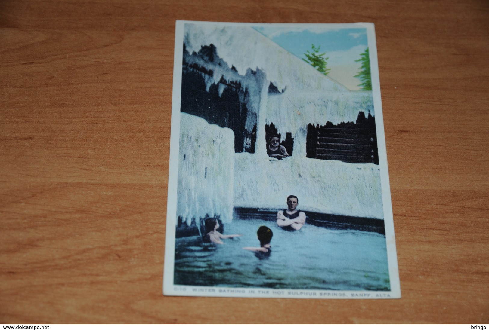 3209-          CANADA, ALBERTA, BANFF, WINTER BATHING IN THE HOT SULPHUR SPRINGS - Banff