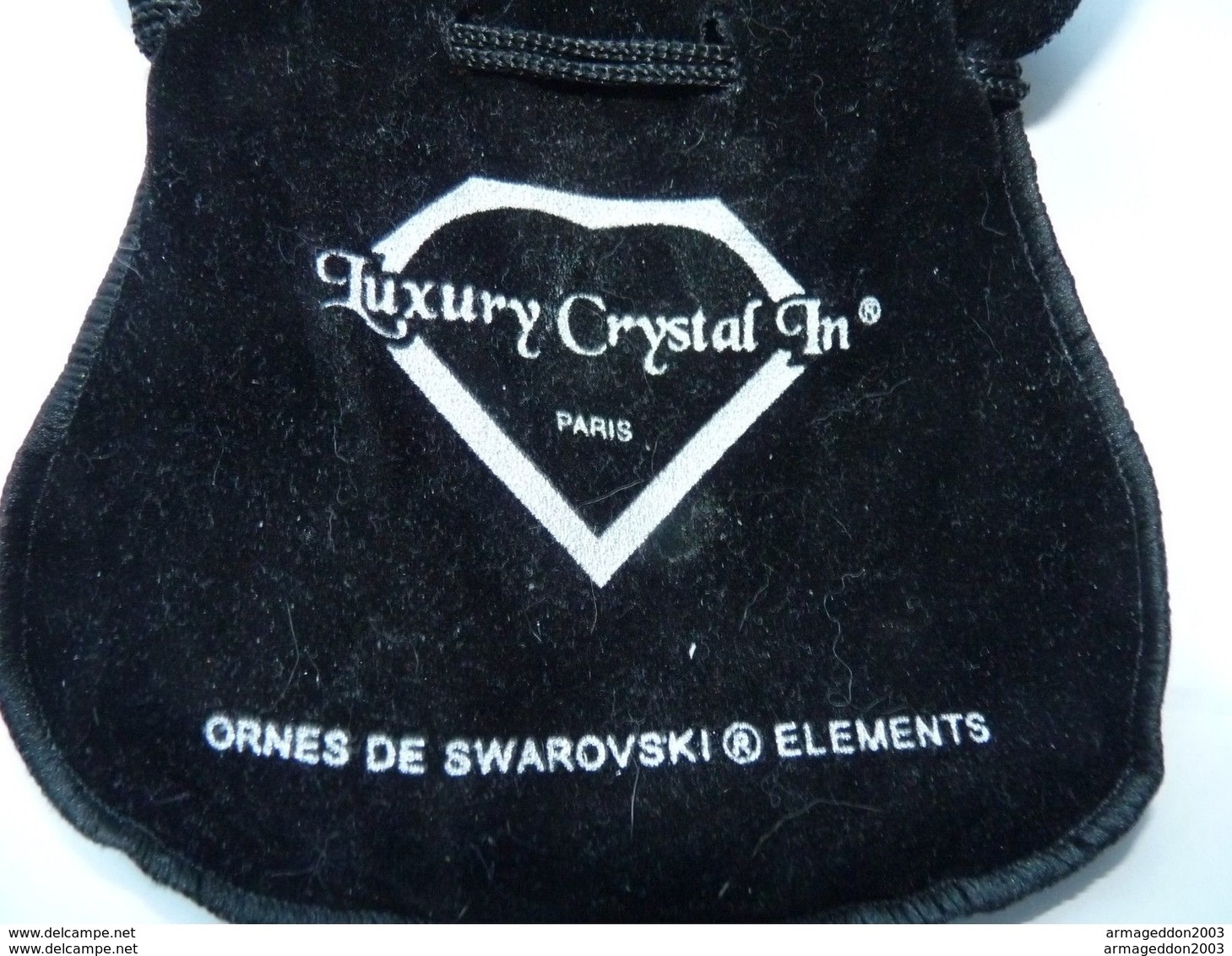 BELLE MONTRE FEMME OU HOMME LUXURY CRYSTAL IN AVEC CRISTAUX SWAROVSKI DANS POCHETTE   ETAT NEUVE JAMAIS PORTEE - Relojes De Lujo