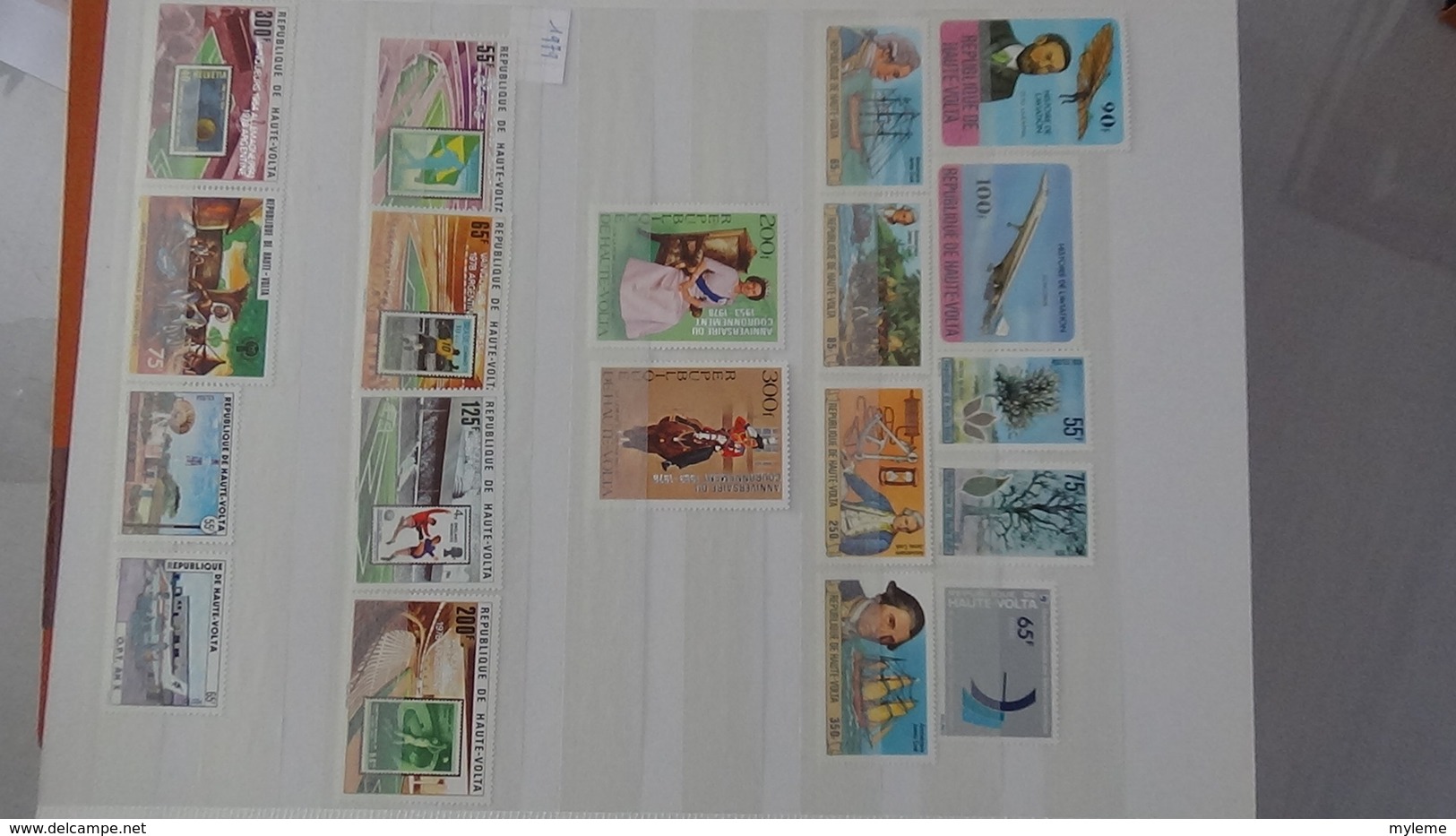 D15 Dispersion d'une très grosse collection de timbres et blocs ** dont Gabon, Guinée, Haute Volta. Voir commentair