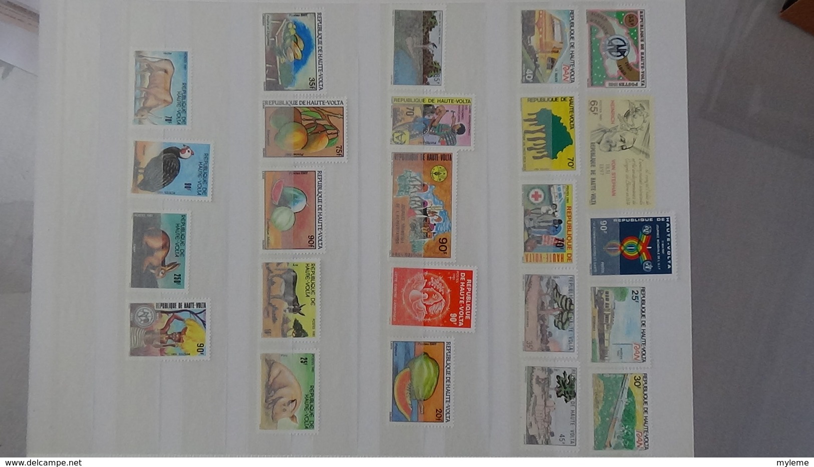 D15 Dispersion d'une très grosse collection de timbres et blocs ** dont Gabon, Guinée, Haute Volta. Voir commentair