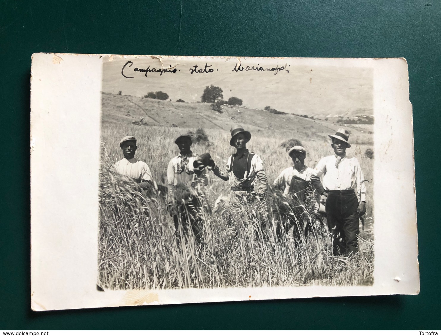 MARIANOPOLI (CALTANISSETTA)  CARTOLINA FOTOGRAFICA RICORDO DELLA MIETITURA 1937 - Paesani