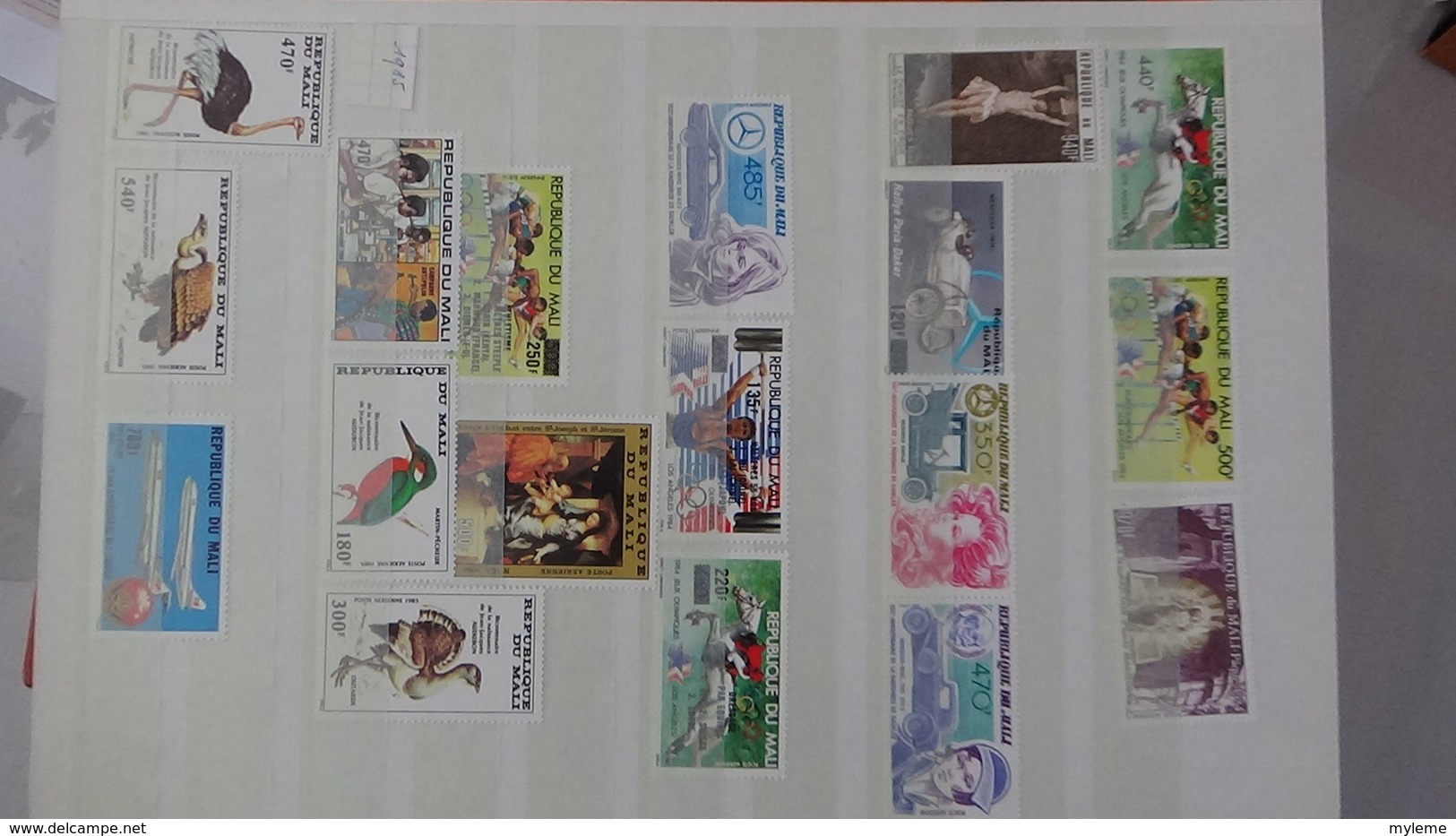 D17 Dispersion d'une très grosse collection de timbres et blocs ** dont Mali,Maroc, Mauritanie. Voir commentair