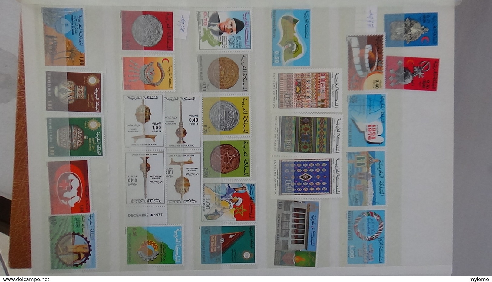 D17 Dispersion d'une très grosse collection de timbres et blocs ** dont Mali,Maroc, Mauritanie. Voir commentair