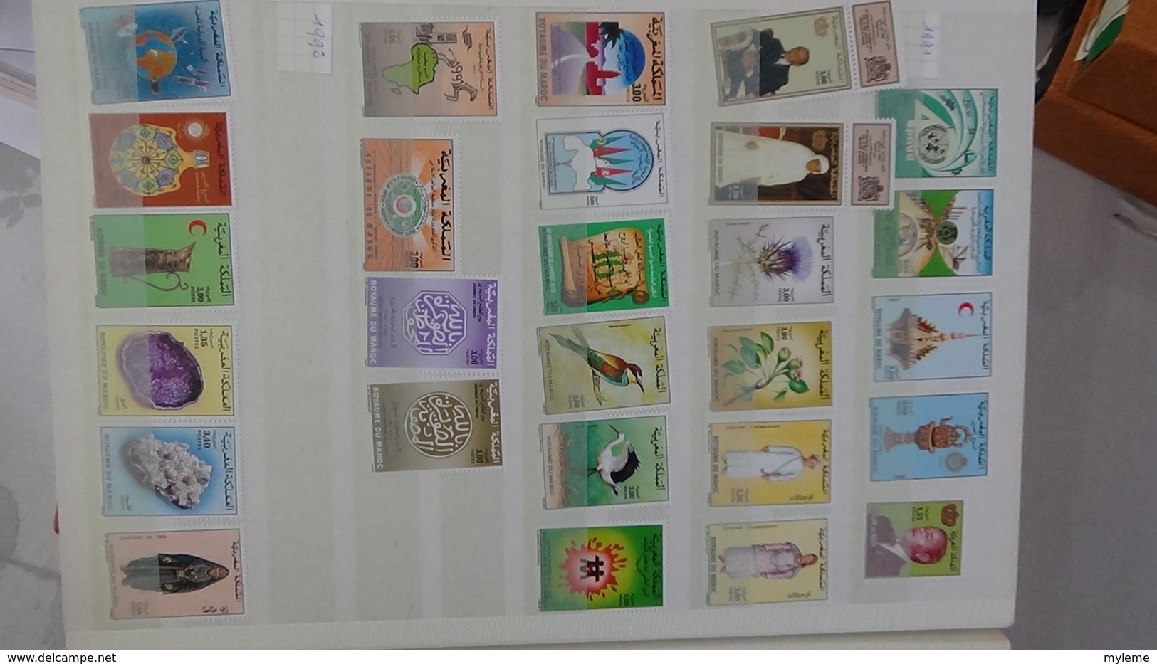 D17 Dispersion d'une très grosse collection de timbres et blocs ** dont Mali,Maroc, Mauritanie. Voir commentair