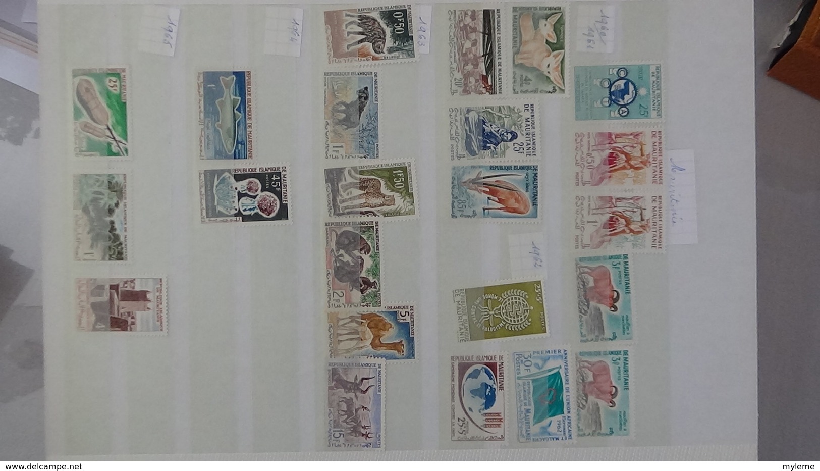D17 Dispersion d'une très grosse collection de timbres et blocs ** dont Mali,Maroc, Mauritanie. Voir commentair