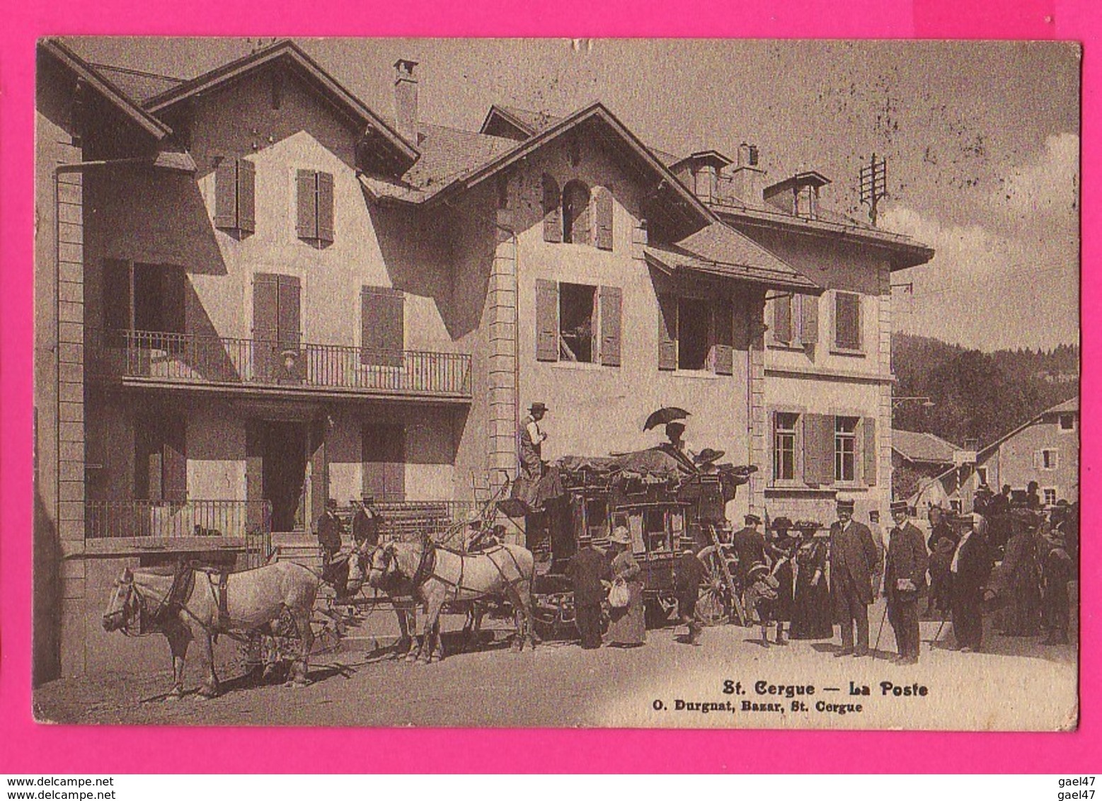 CPA (Réf: Z 2394) St-Cergue (SUISSE) La Poste (animée, Diligence Attelage Chevaux, Malle Postale - Saint-Cergue