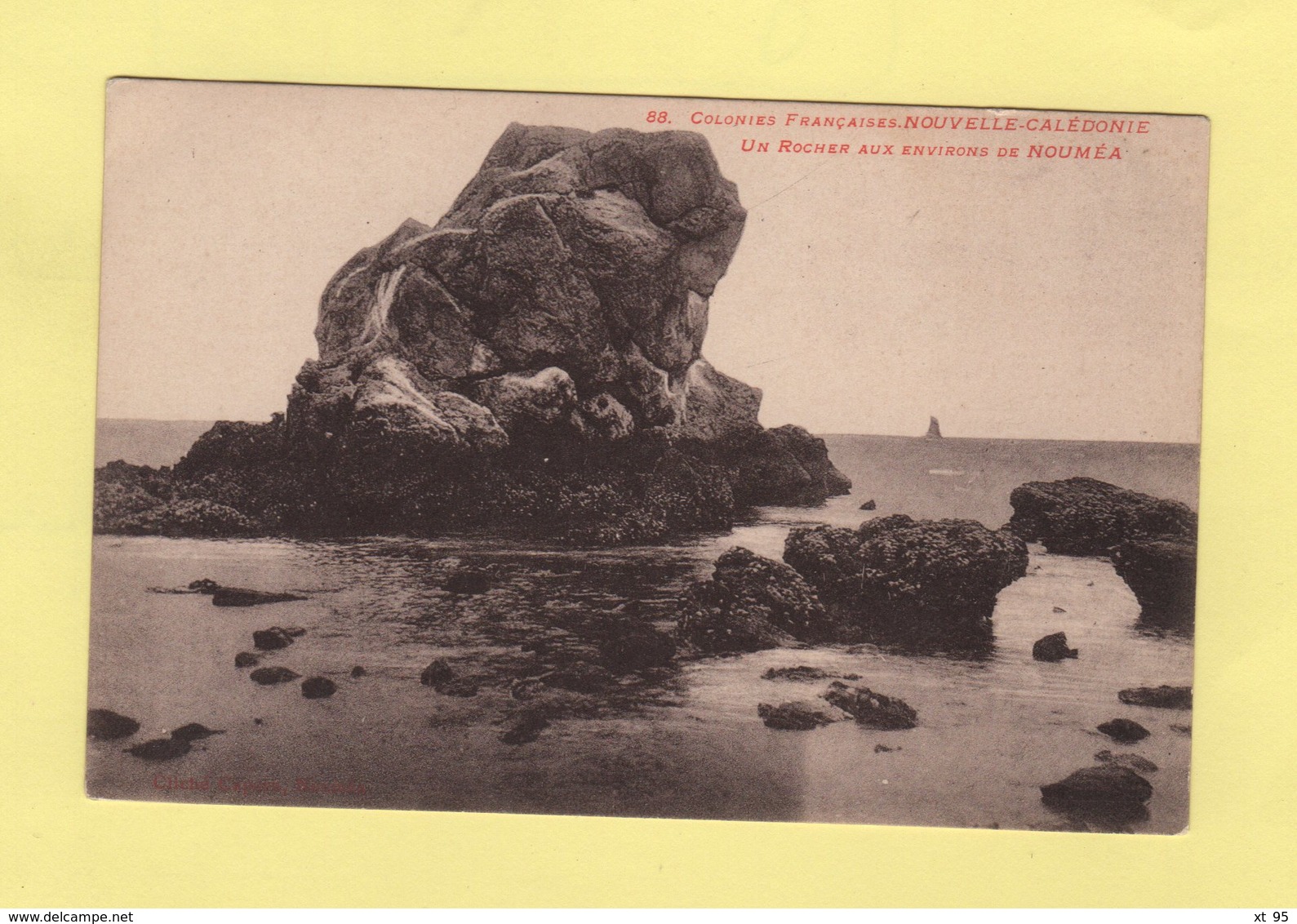 Un Rocher Aux Environs De Nouméa - Neukaledonien