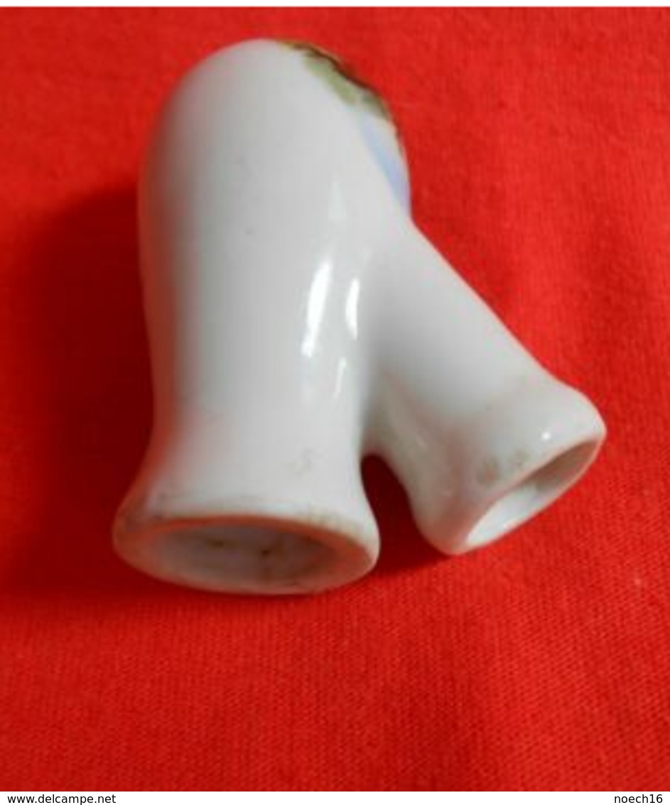 Fourneau De Pipe En Porcelaine - Pipas En Tierra Y En Porcelana