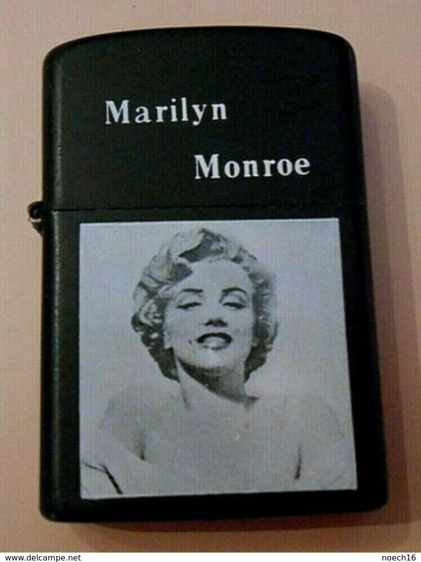 Briquet Marylin Monroe à Essence - Autres & Non Classés