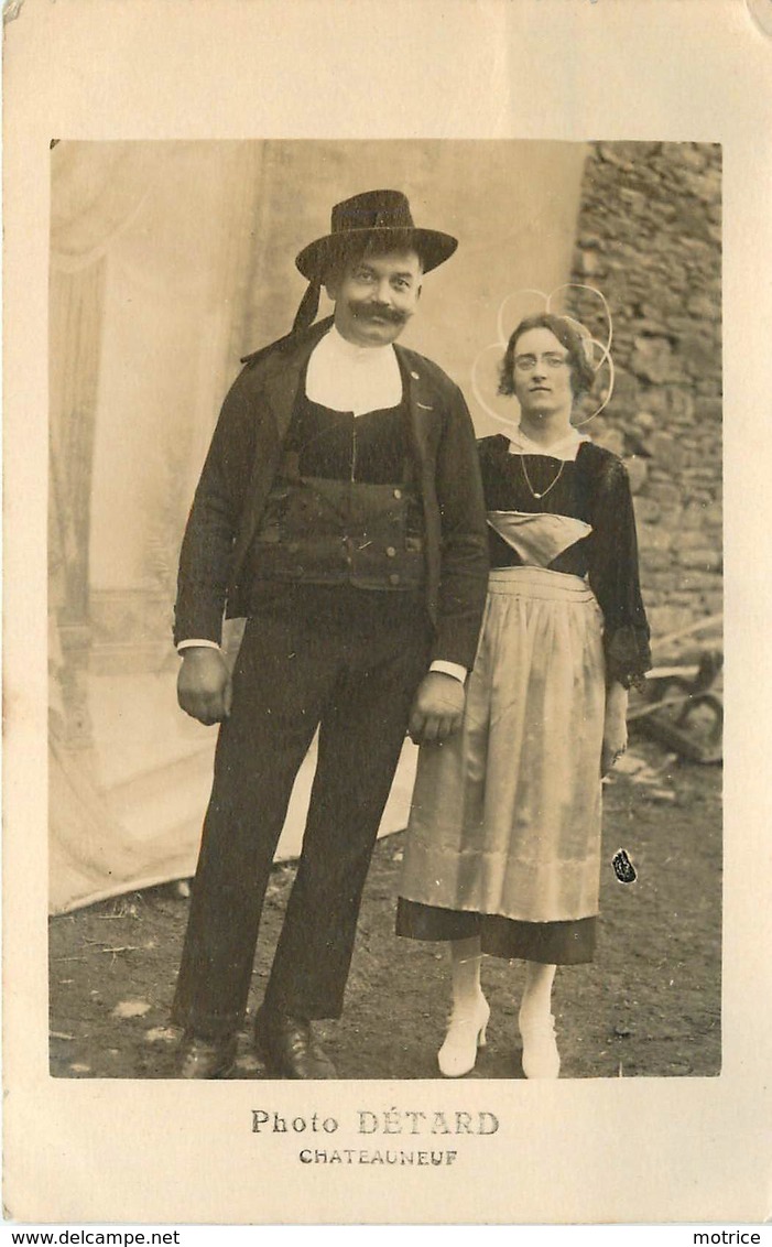 CHATEAUNEUF - Costumes Folkloriques, Carte Photo Détard. - Châteauneuf-du-Faou