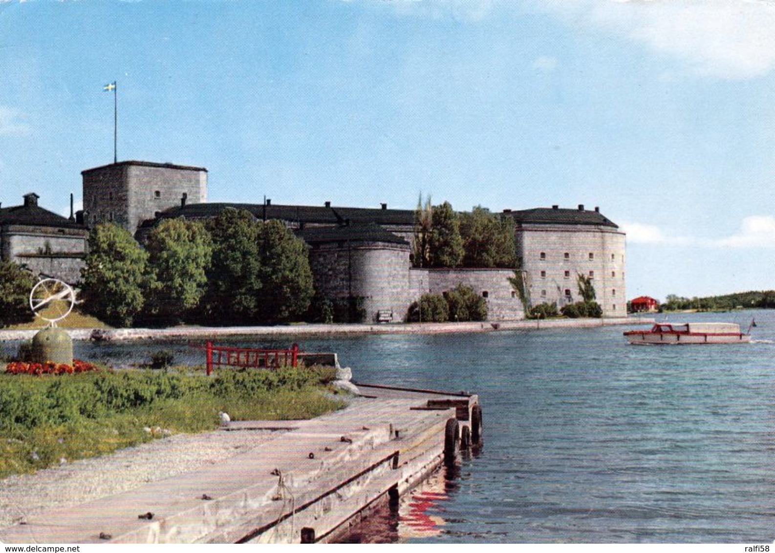 1 AK Schweden * Die Festung Vaxholm Auf Der Insel Vaxön - Eine Insel Im Stockholmer Schärengarten * - Suède