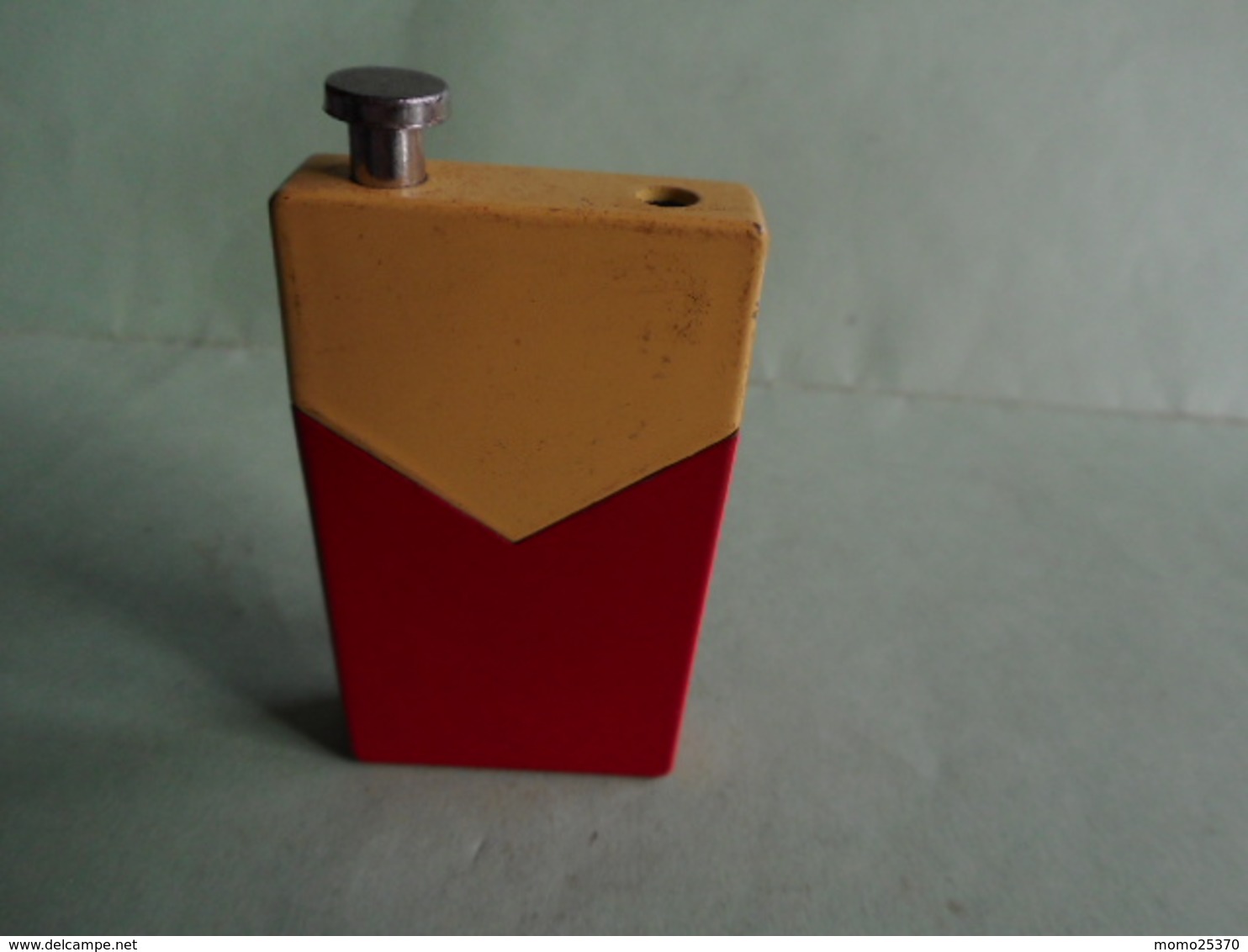 BRIQUET TRANSISTOR LIGHTER Feuerzeug ENCENDEDOR ACCENDINO AANSTEKER 打火机 léttari Ljusare vžigalnik Sytytin ライター - Autres & Non Classés