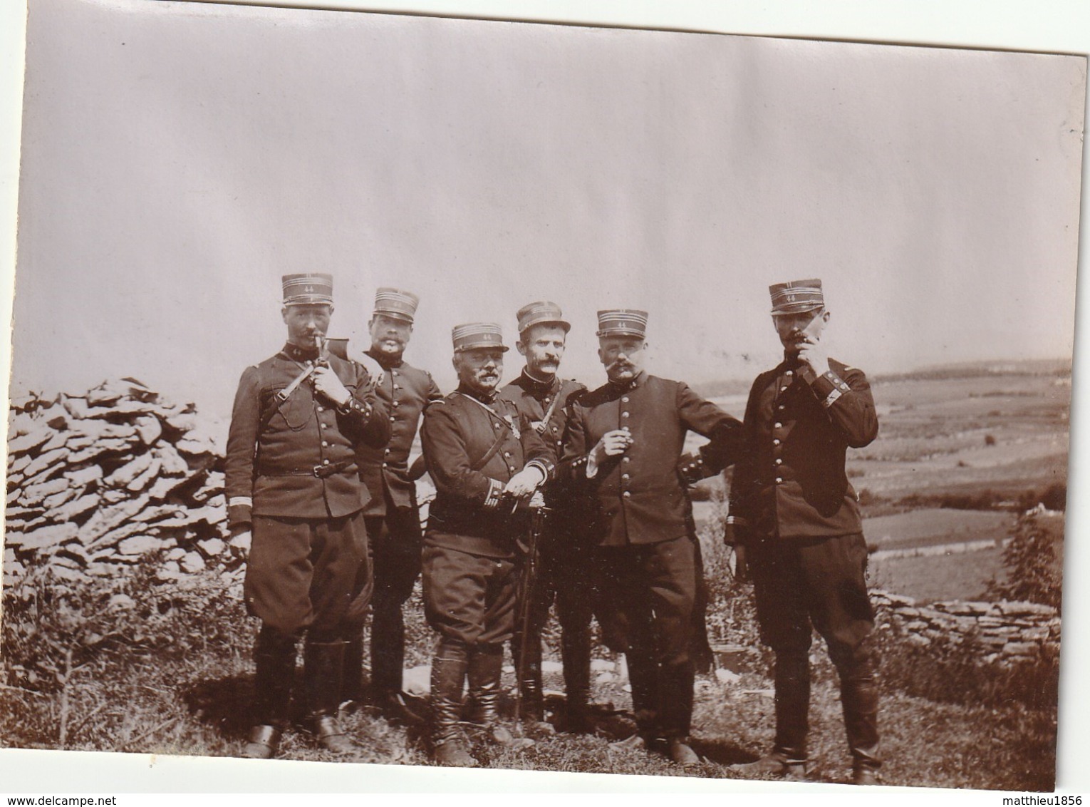 Photo 1903 Secteur LONS-LE-SAUNIER - Officiers Du 44ème Régiment D'infanterie Aux Feux De Guerre (A219, Ww1, Wk 1) - War, Military