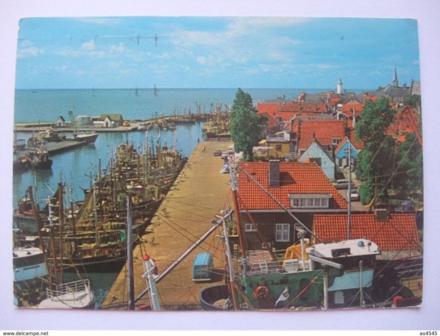 N64 Ansichtkaart Urk - Gezicht Over Het Dorp En De Haven - 1968 - Urk