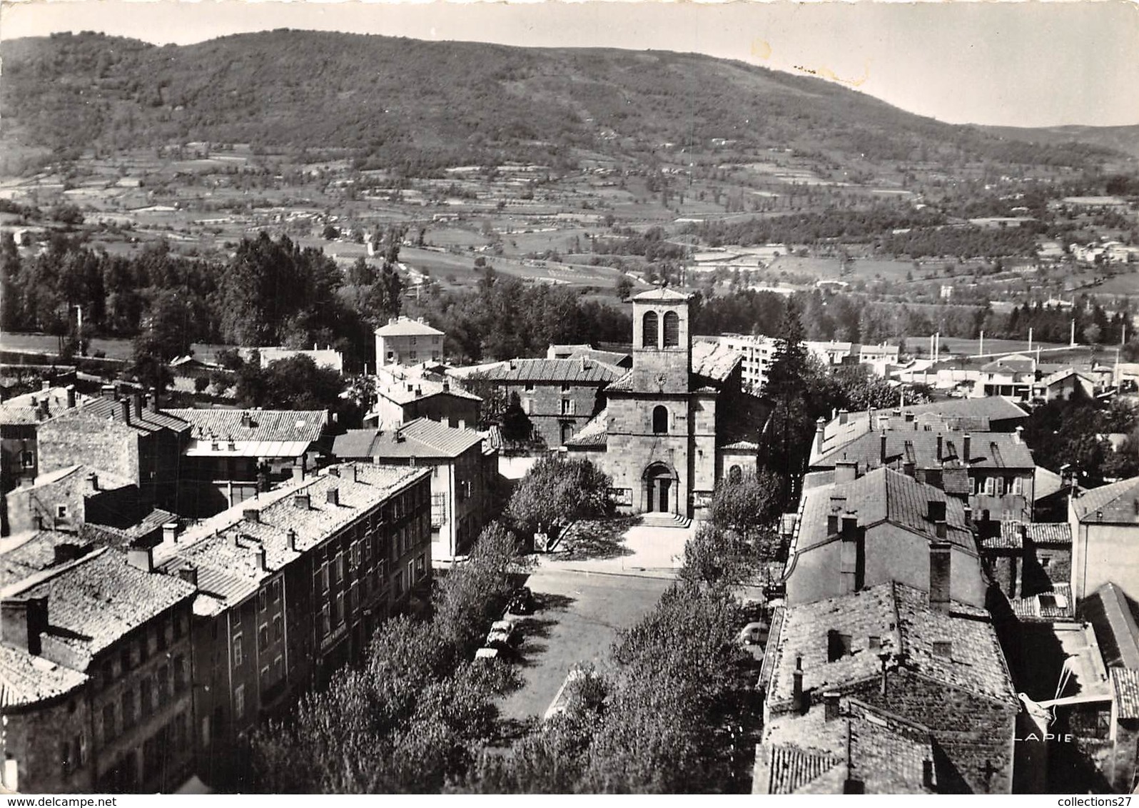 42-PELUSSIN-LA PLACE DES CROIX VUE DU CIEL - Pelussin