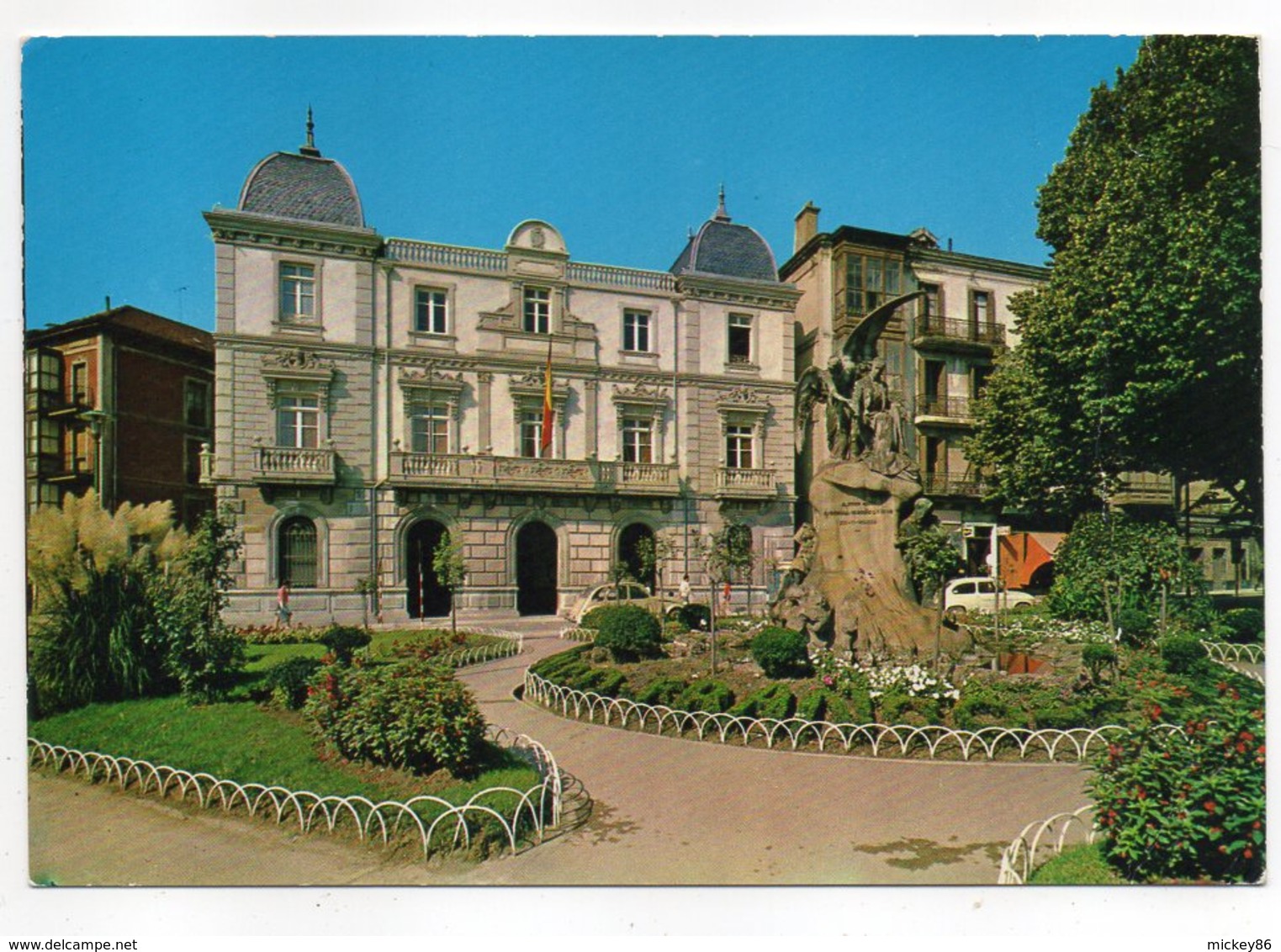 Espagne -- SANTURCE -- 1968--Hotel De Ville  (voitures Dont Citroen 2CV ) ....à Saisir - Vizcaya (Bilbao)
