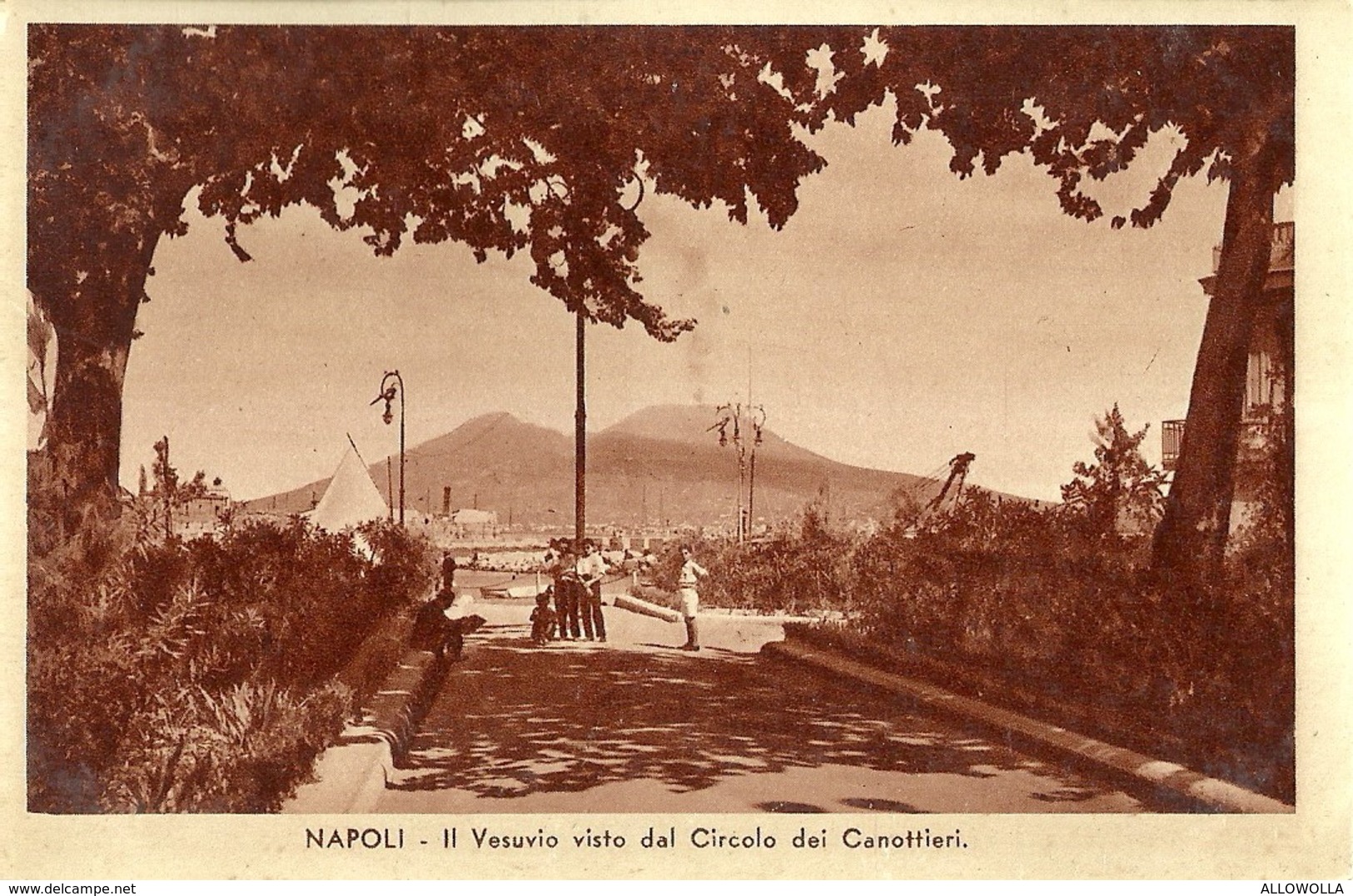 6899 "NAPOLI-IL VESUVIO VISTO DAL CIRCOLO DEI CANOTTIERI" -CARTOLINA POST. ORIG. NON SPEDITA - Napoli (Naples)