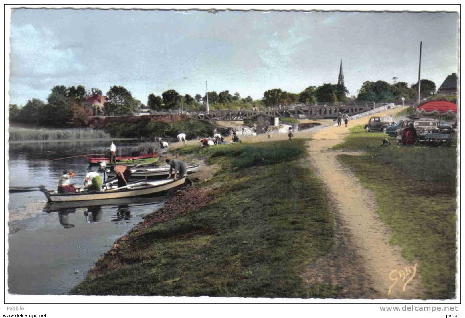 Carte Postale 44. Guenrouet  Pont De Saint-Clair Sur Le Canal De Nantes à Brest  Trés Beau Plan - Guenrouet