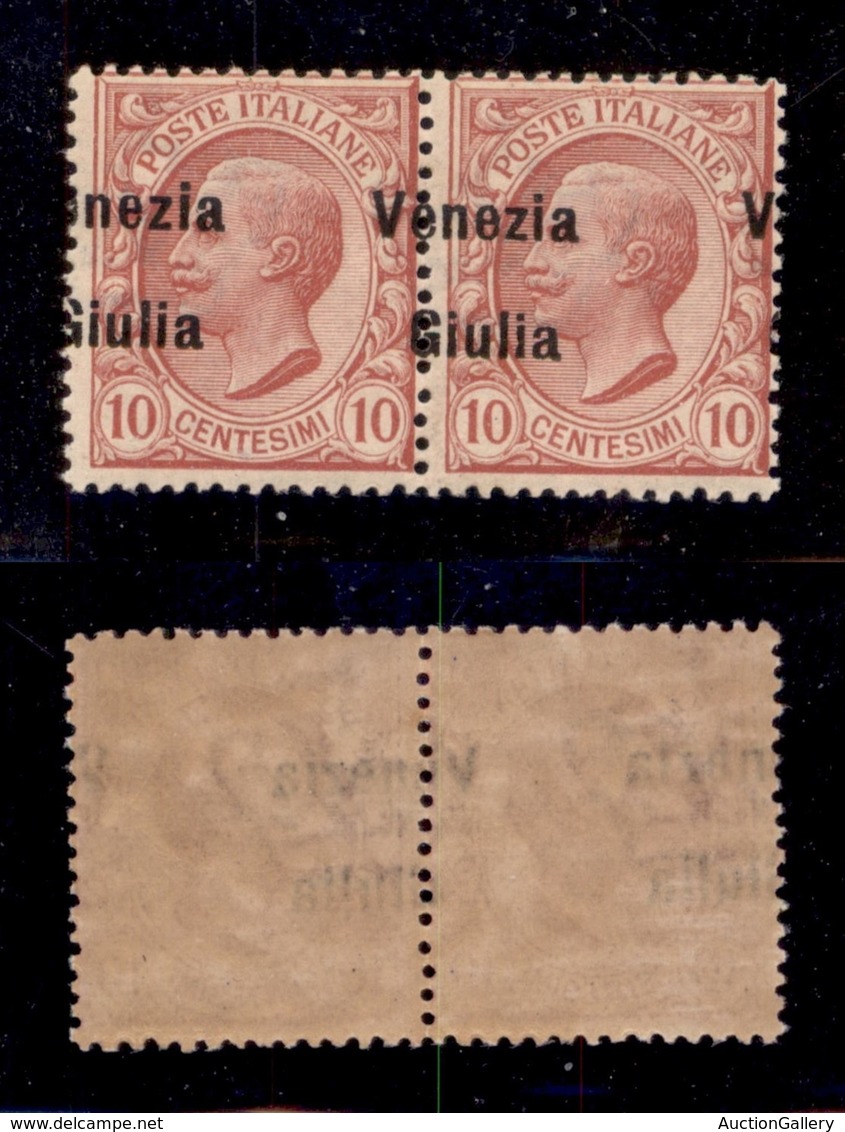 OCCUPAZIONI I GUERRA MONDIALE - VENEZIA GIULIA - 1918 - 10 Cent (22ead) - Coppia Orizzontale Con Soprastampa A Cavallo ( - Autres & Non Classés