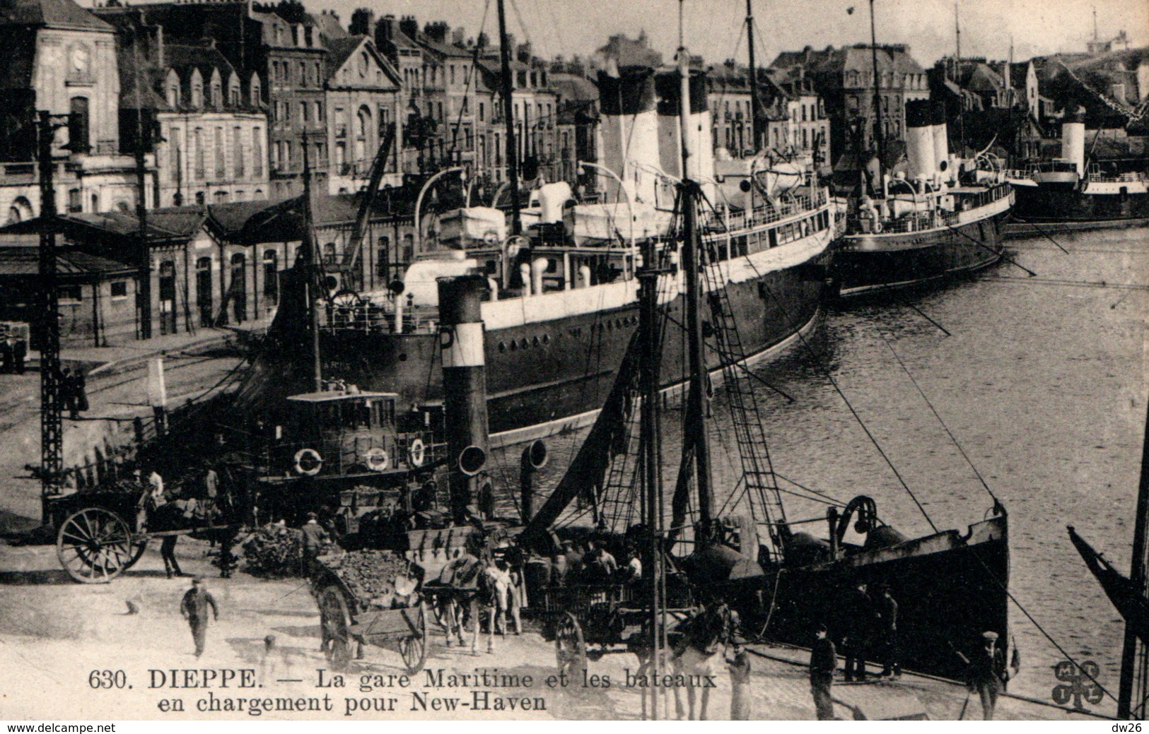 Dieppe - La Gare Maritime Et Les Bateaux En Chargement Pour New-Haven - Carte M.T.I.L. N° 630 Non Circulée - Dieppe