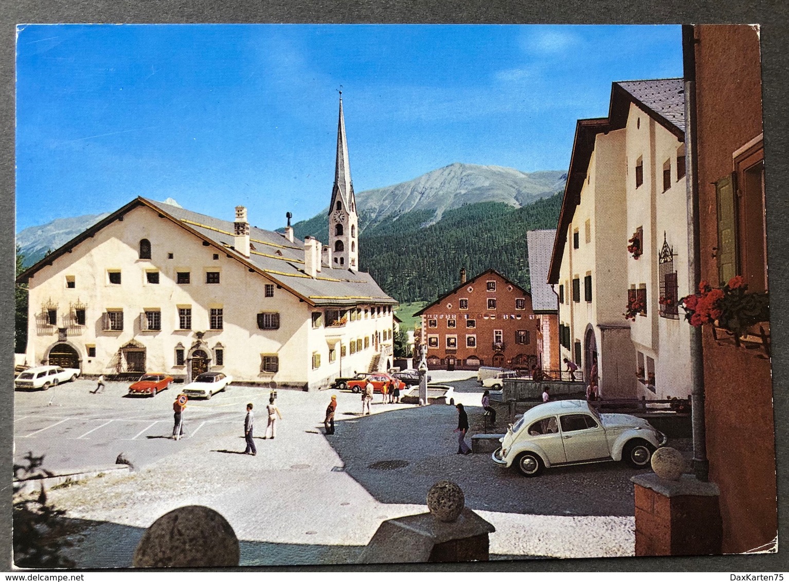 Zuoz Im Engadin Dorfplatz Oldtimer Autos - Zuoz