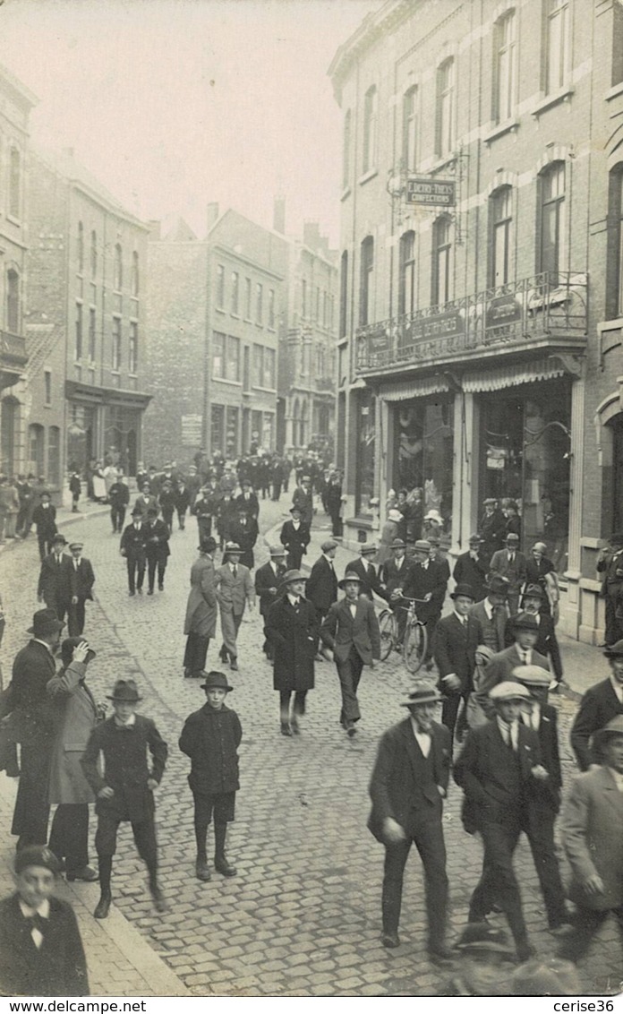 Photo Carte De Tamines Rue De La Station Très Animée - Sambreville