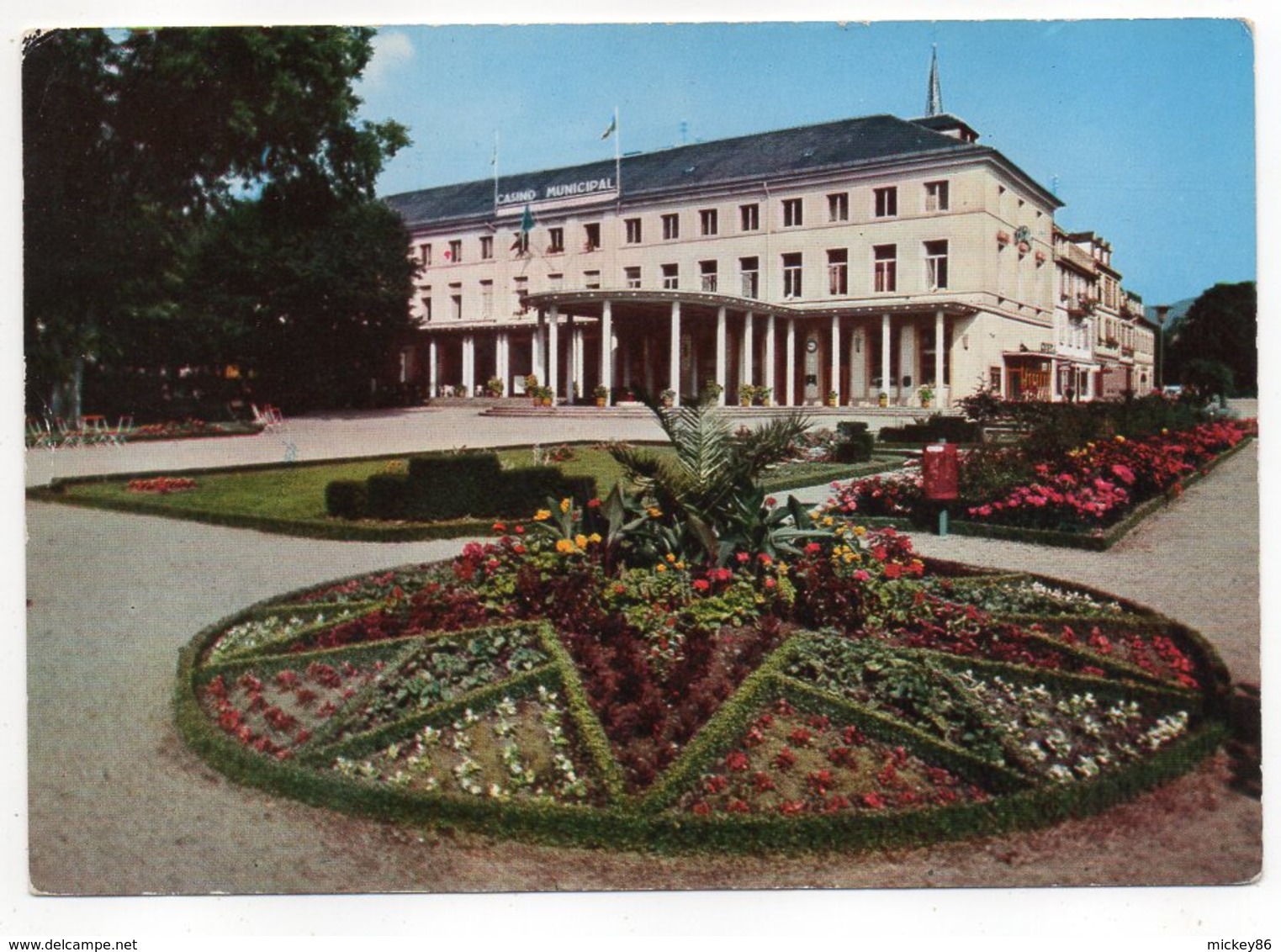 NIEDERBRONN LES BAINS  - 1960 -- Le Casino Municipal Et Ses Jardins ( Fleurs)..............à Saisir - Niederbronn Les Bains