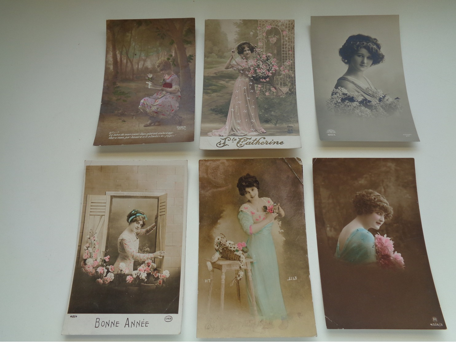 Beau lot de 60 cartes postales de fantaisie femmes femme   Mooi lot van 60 postkaarten fantasie vrouwen vrouw - 60 scans