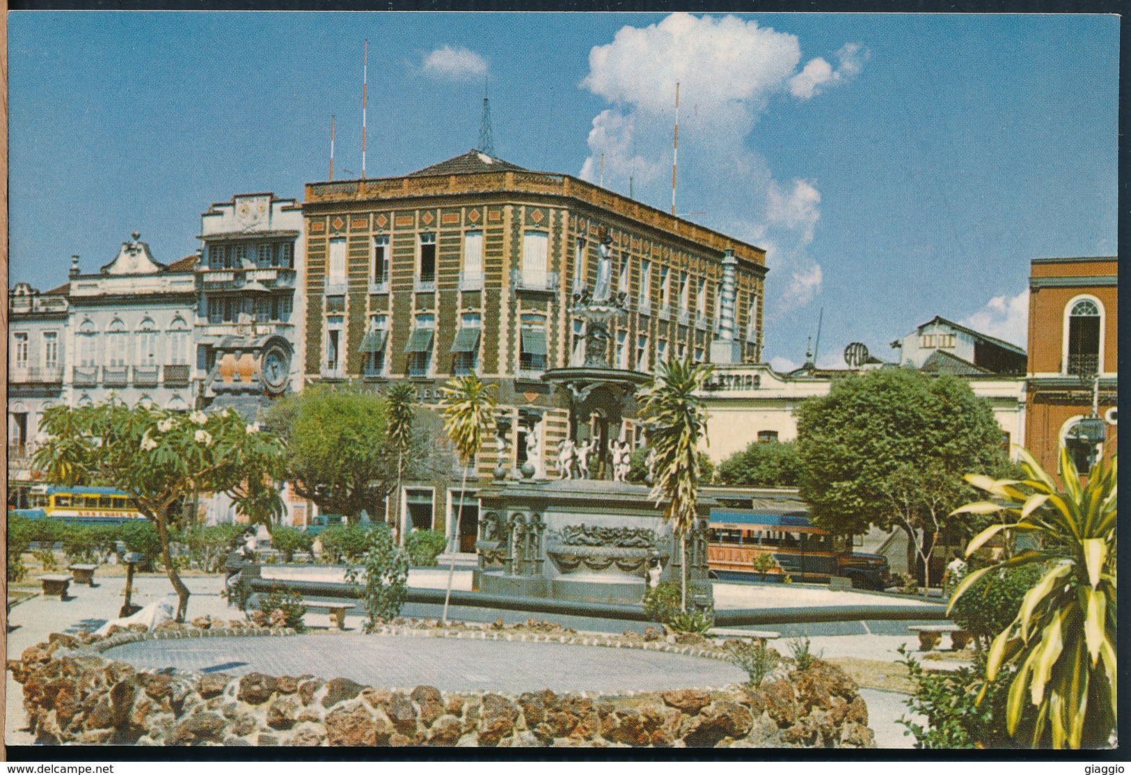 °°° 19874 - BRASIL - MANAUS - PRACA OSWALDO CRUZ °°° - Manaus