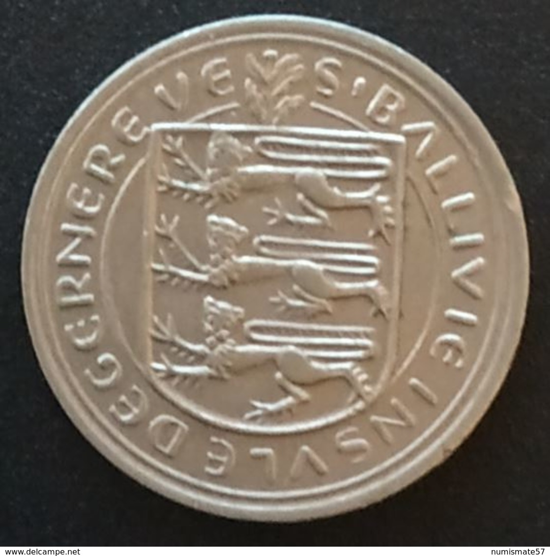 GUERNESEY - 5 PENCE 1968 - Elizabeth II - KM 23 - FIVE NEW PENCE - GUERNSEY - Guernesey