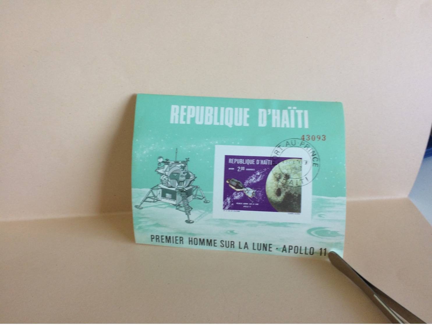 Lot bloc timbres oblitérés + neufs  Pays Monde plusieurs photos (lot n°15 )