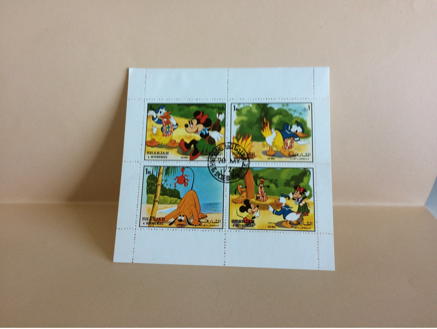 Lot bloc timbres oblitérés + neufs  Pays Monde plusieurs photos (lot n°15 )