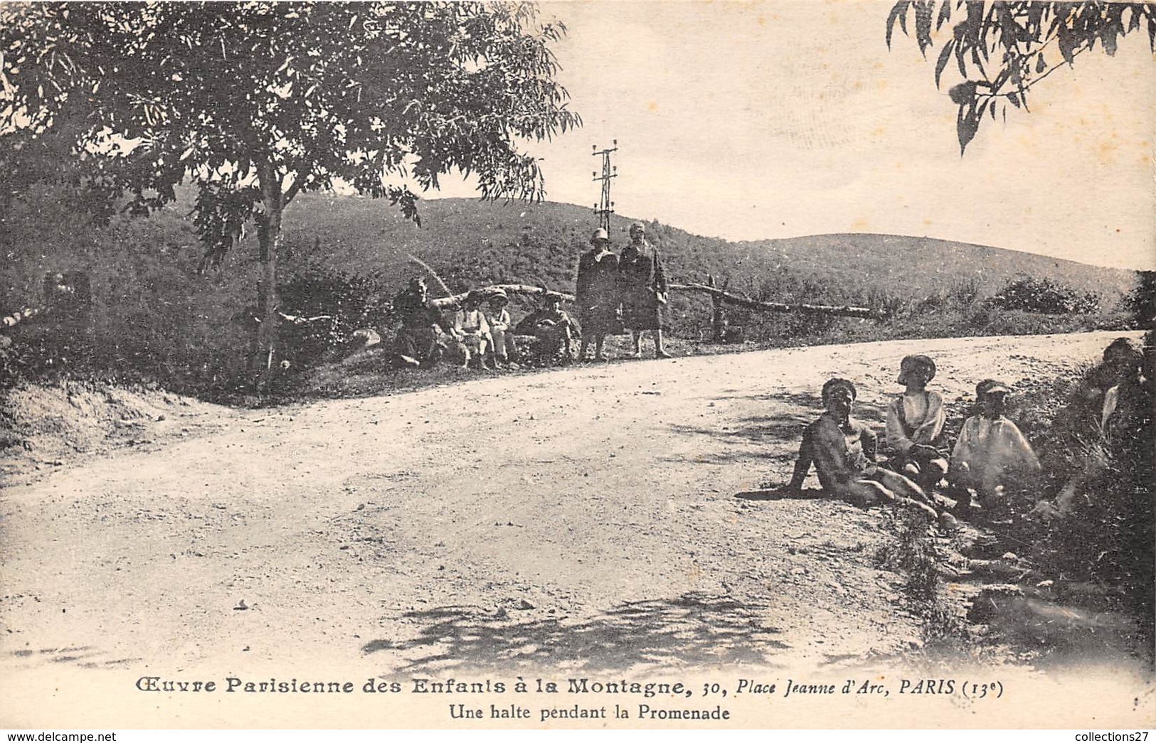 75013-PARIS-30 PLACE JEANNE D'ARC, UNE HALTE PENDANT LA PROMENADE - OEUVRE PARISIENNE DES ENFANTS A LA MONTAGNE - Distretto: 13