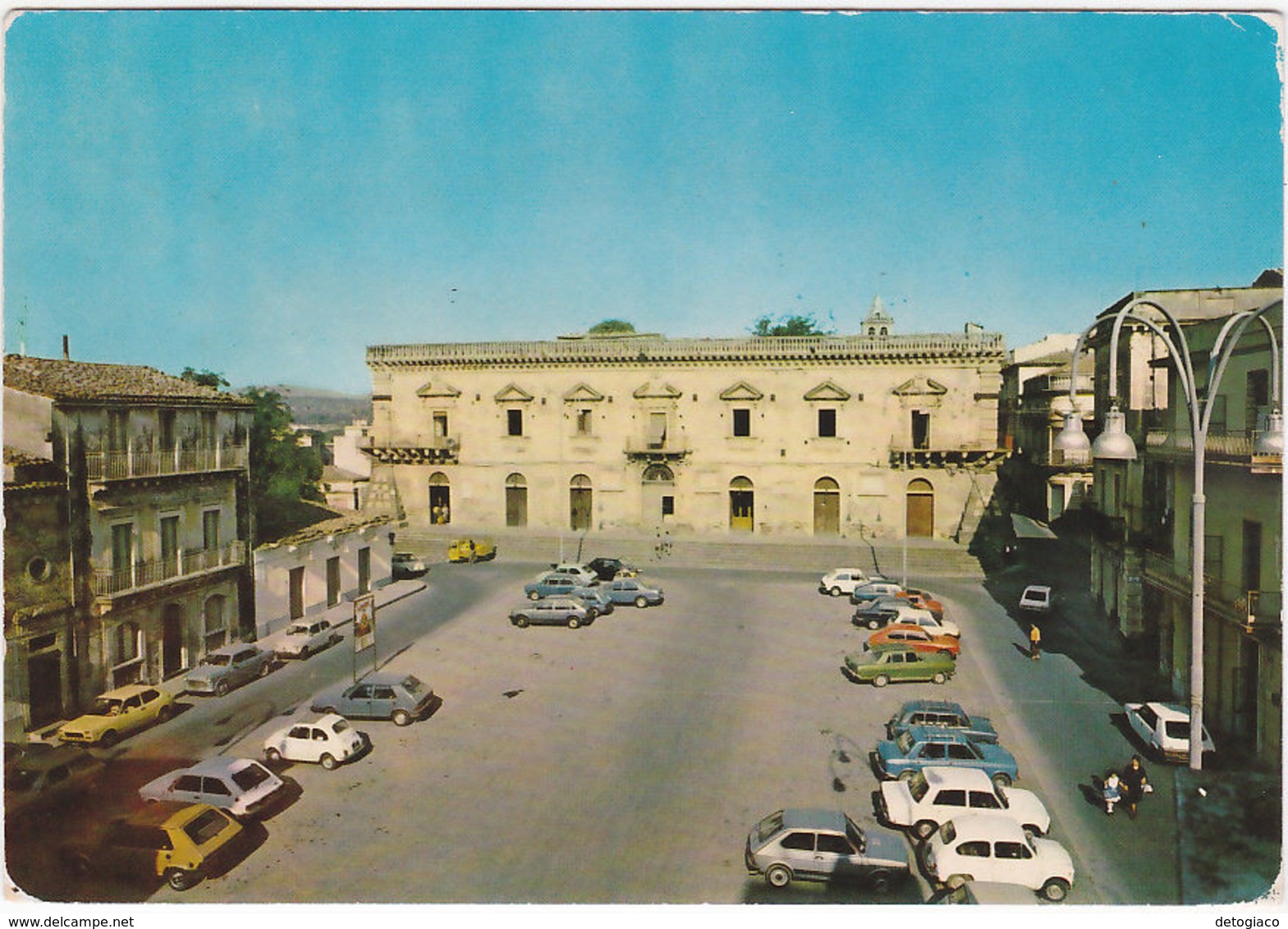 FRANCOFONTE - SIRACUSA - PIAZZA GARIBALDI E PALAZZO DI CITTA' - VIAGG. -87216- - Siracusa