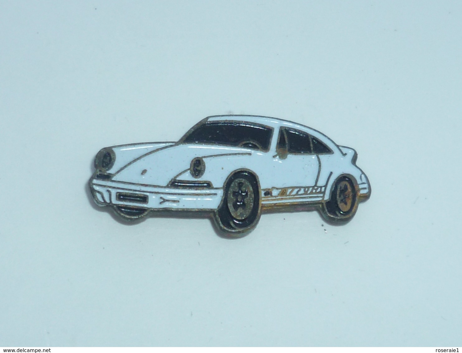 Pin's VOITURE 480, PORSCHE 911 Blanche - Porsche