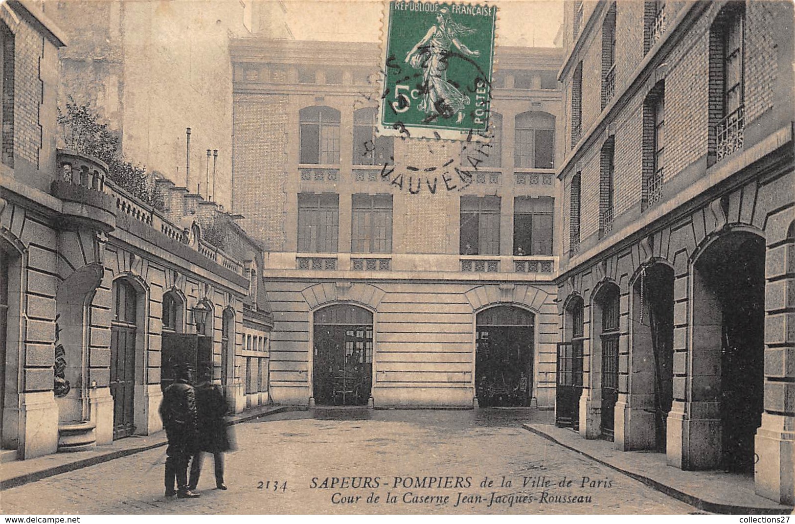 75001-PARIS-SAPEURS POMPIERS DE LA VILLE DE PARIS , COUR DE LA CASERNE JEAN-JACQUES-ROUSSEAU - Arrondissement: 01