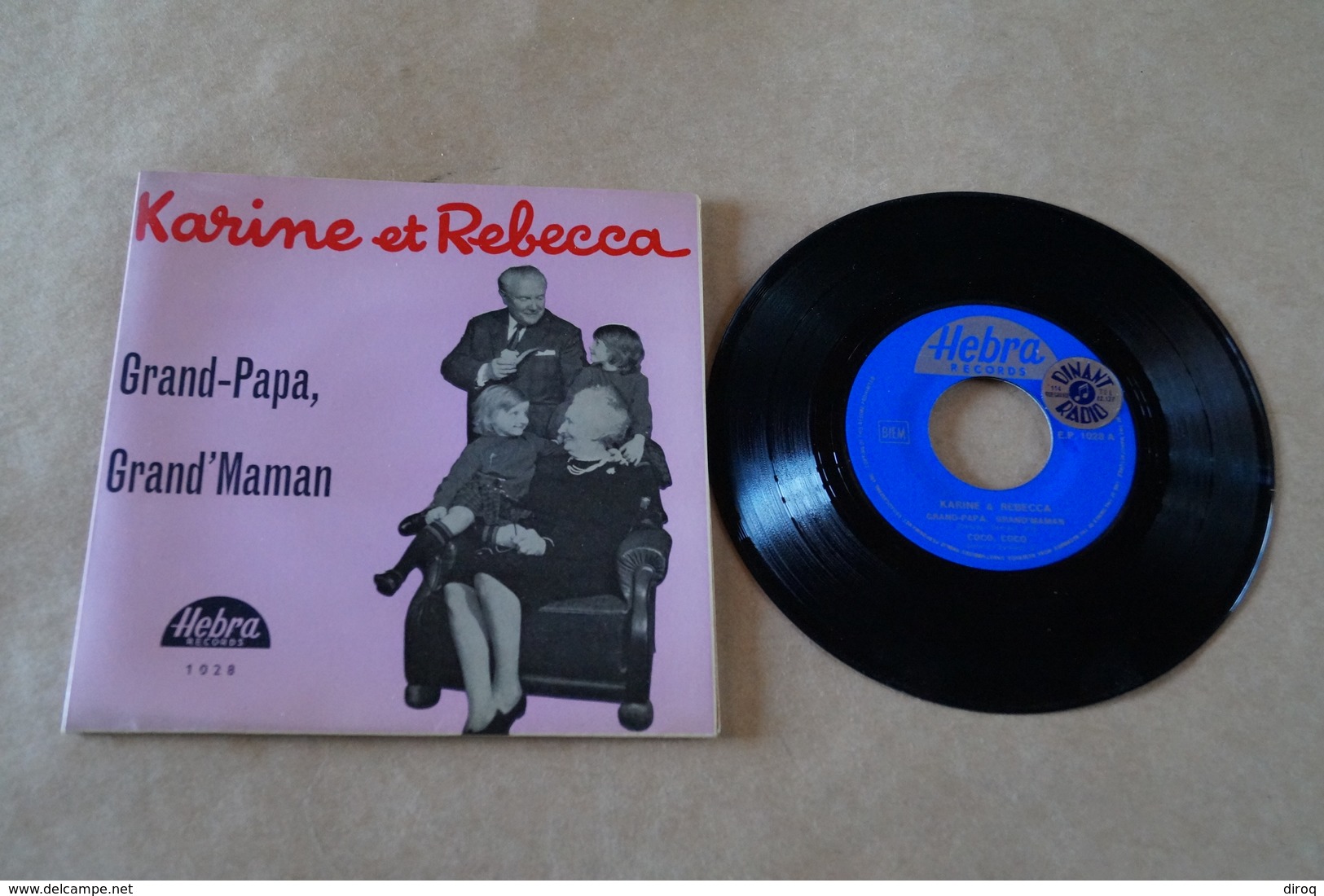 Georges Simenon,RARE Disque 45 T De Karine Et Rebecca ,état MINT Pour Collection - Autres & Non Classés