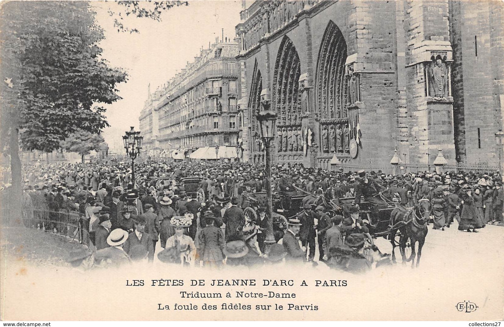 75004-PARIS-LES FÊTES DE JEANNE D'ARC A PARIS, TRIDUUM A NOTRE-DAME, LA FOULE DES FIDELES SUR LE PARVIS - Arrondissement: 04