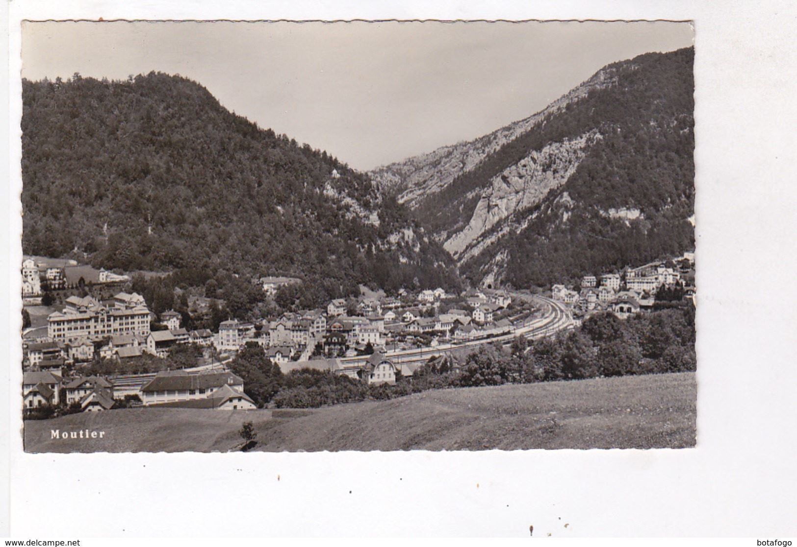 CPA   PHOTO MOUTIER En 1953! (voir Timbre) - Moutier