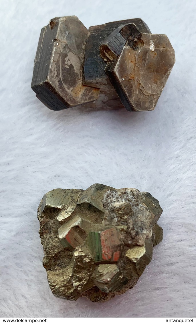 Lot De 13 Minéraux—Gypse—Pierre De Minerai—Pierre Sur Gangue—Octaèdres Fluorine - Mineralen