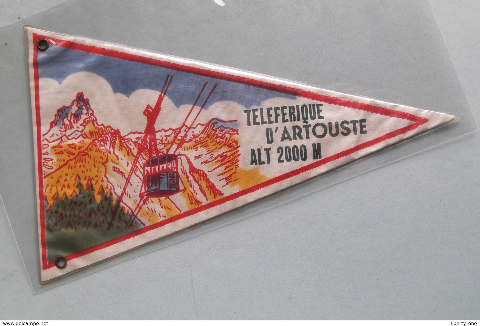 Ancien / Old FANION Pennant Teleferique D'ARTOUSTE Alt 2000m. & LAC ( Wimpel ) ! - Obj. 'Herinnering Van'