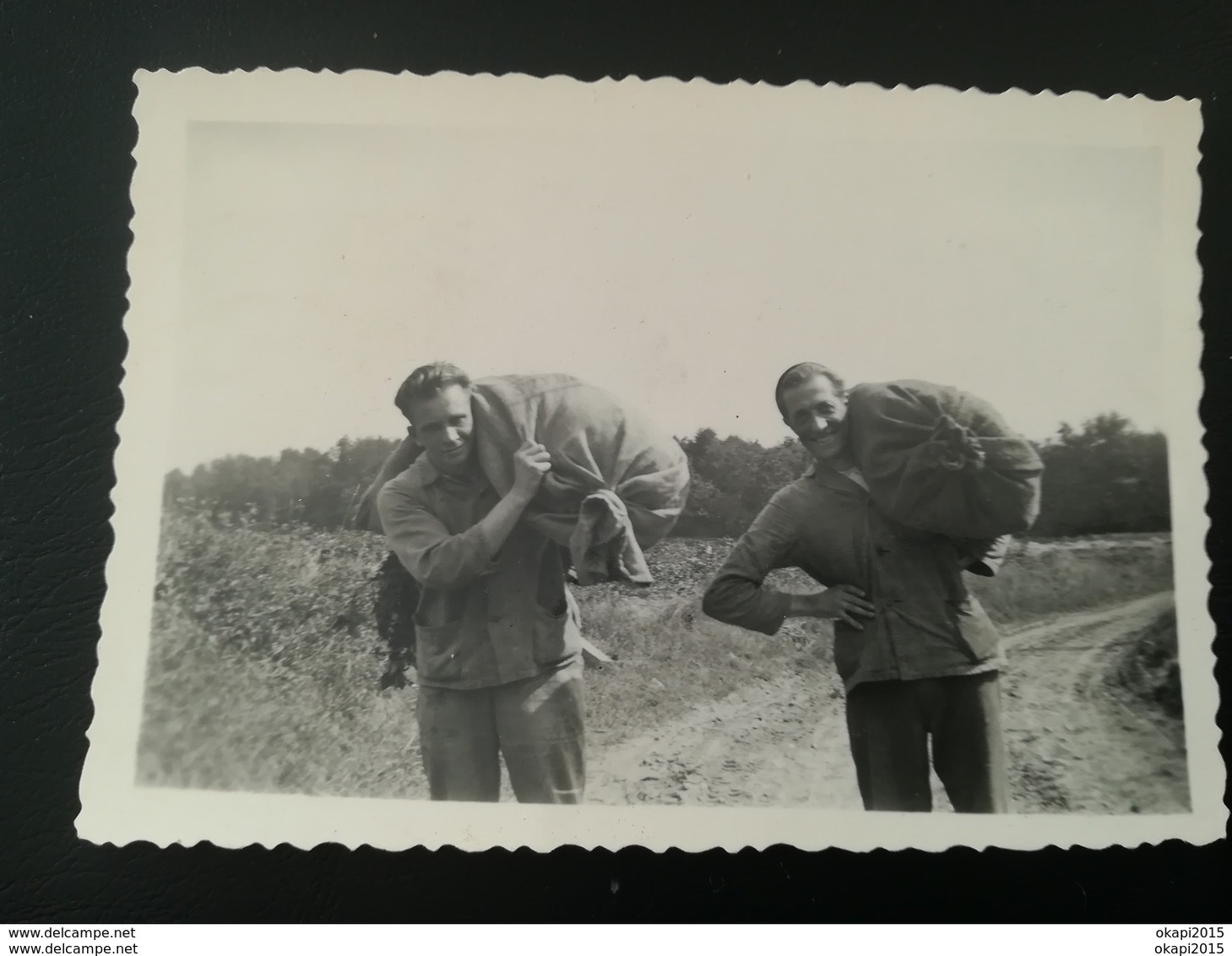 5 PHOTOS LILLOIS SECTION BRAINE - L ' ALLEUD BRABANT WALLON BELGIQUE HOMME FEMME PHOTO PR LIBÉRATION GUERRE 1939 - 1945