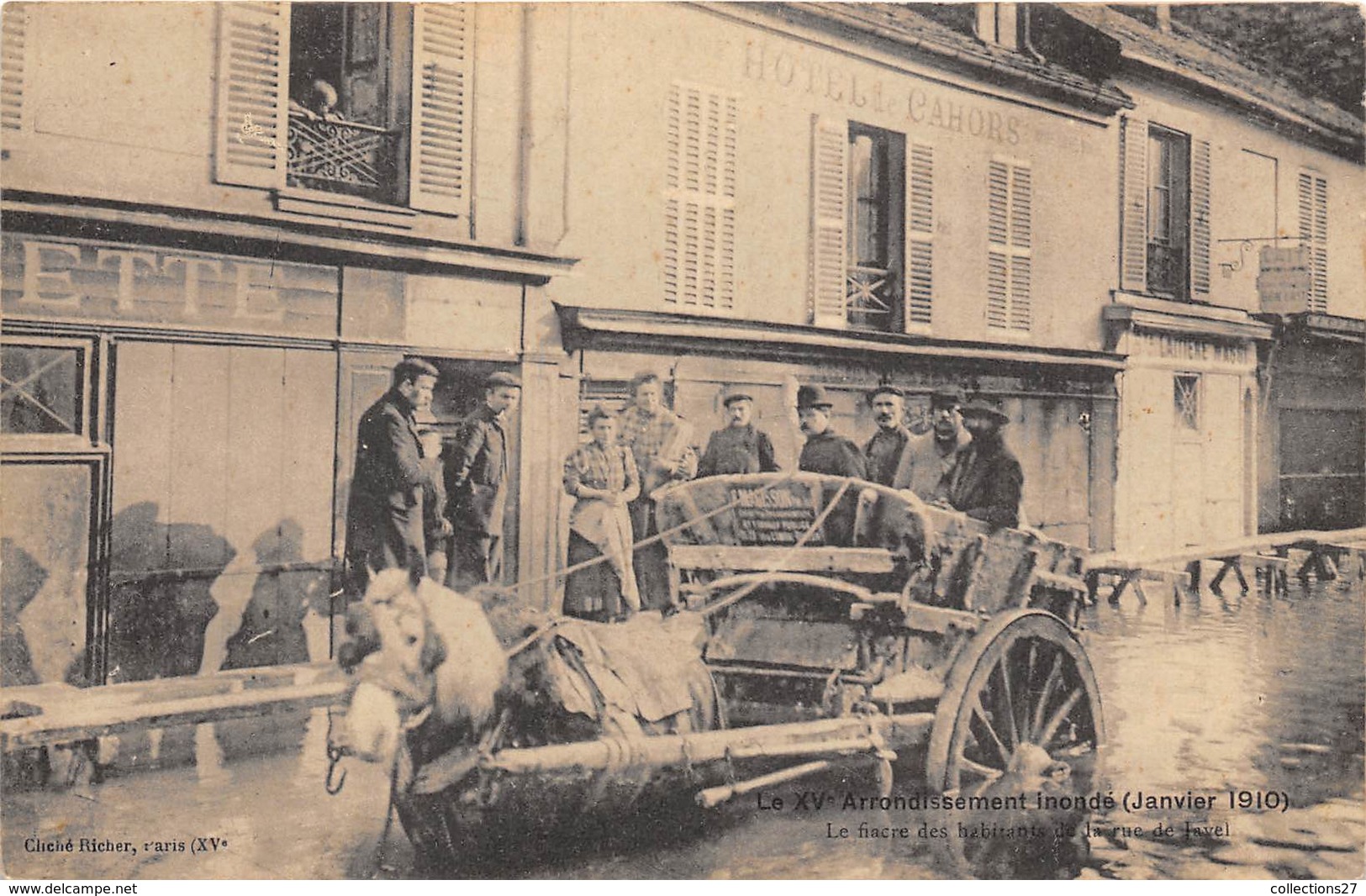 75015-PARIS-RUE DE JAVEL, LE FIACRE DES HABITANTS , INONDE EN JANVIER 1910 - Arrondissement: 15