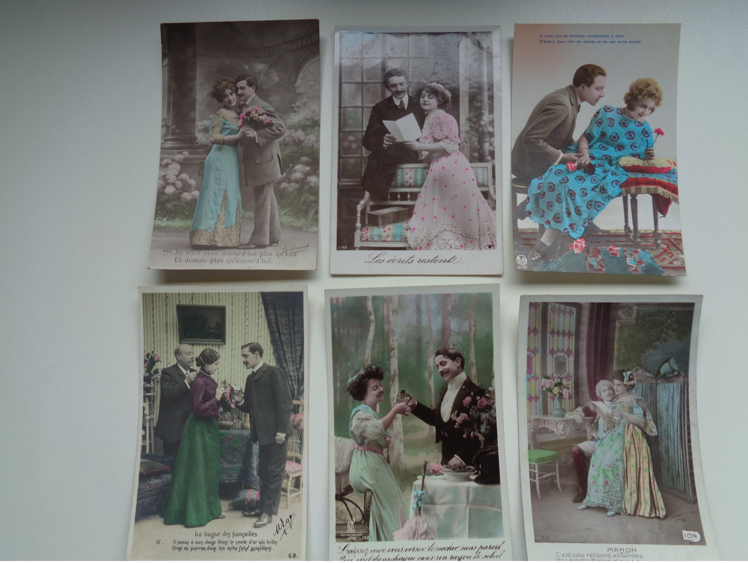 Beau lot de 60 cartes postales de fantaisie  couples  couple    Mooi lot van 60 postkaarten fantasie koppels  koppel