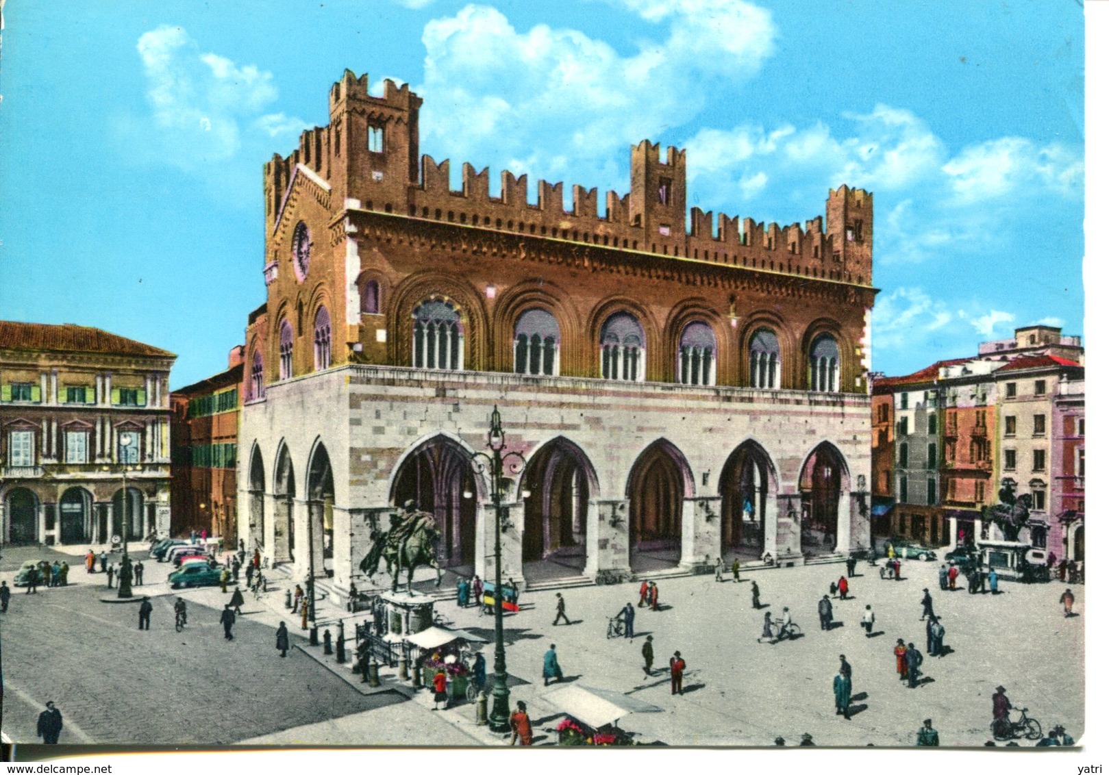 Piacenza - Piazza Dei Cavalli  E Palazzo Gotico (viaggiata 1966) - Piacenza
