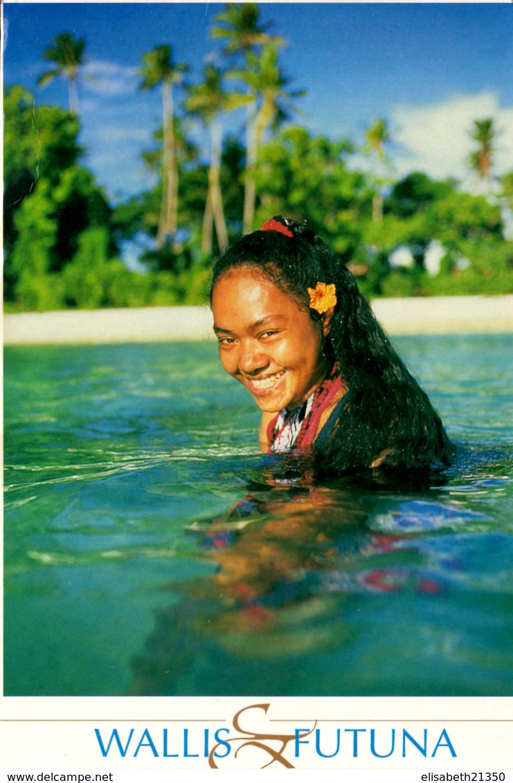 Francesca Vous Souhaite La Bienvenue En Son île De Wallis ( Cette Carte A été Coupée Pour Entrer Dans L'enveloppe) - Wallis Et Futuna