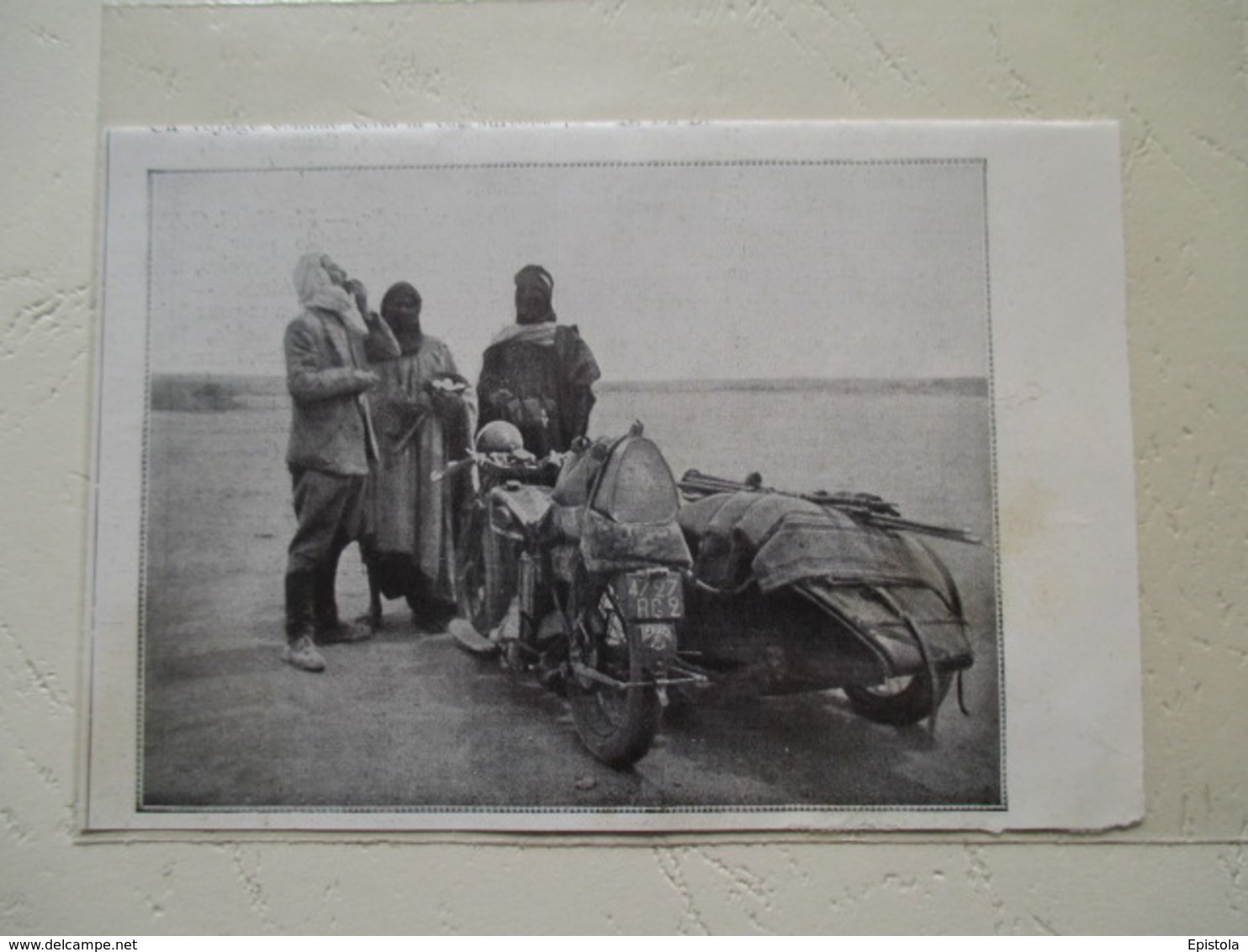 Motocyclette   " Moto Traversée Du Sahara Hoggar  En SIDE CAR  M. Desombre & Soubrier " - Coupure De Presse De 1933 - Motorfietsen