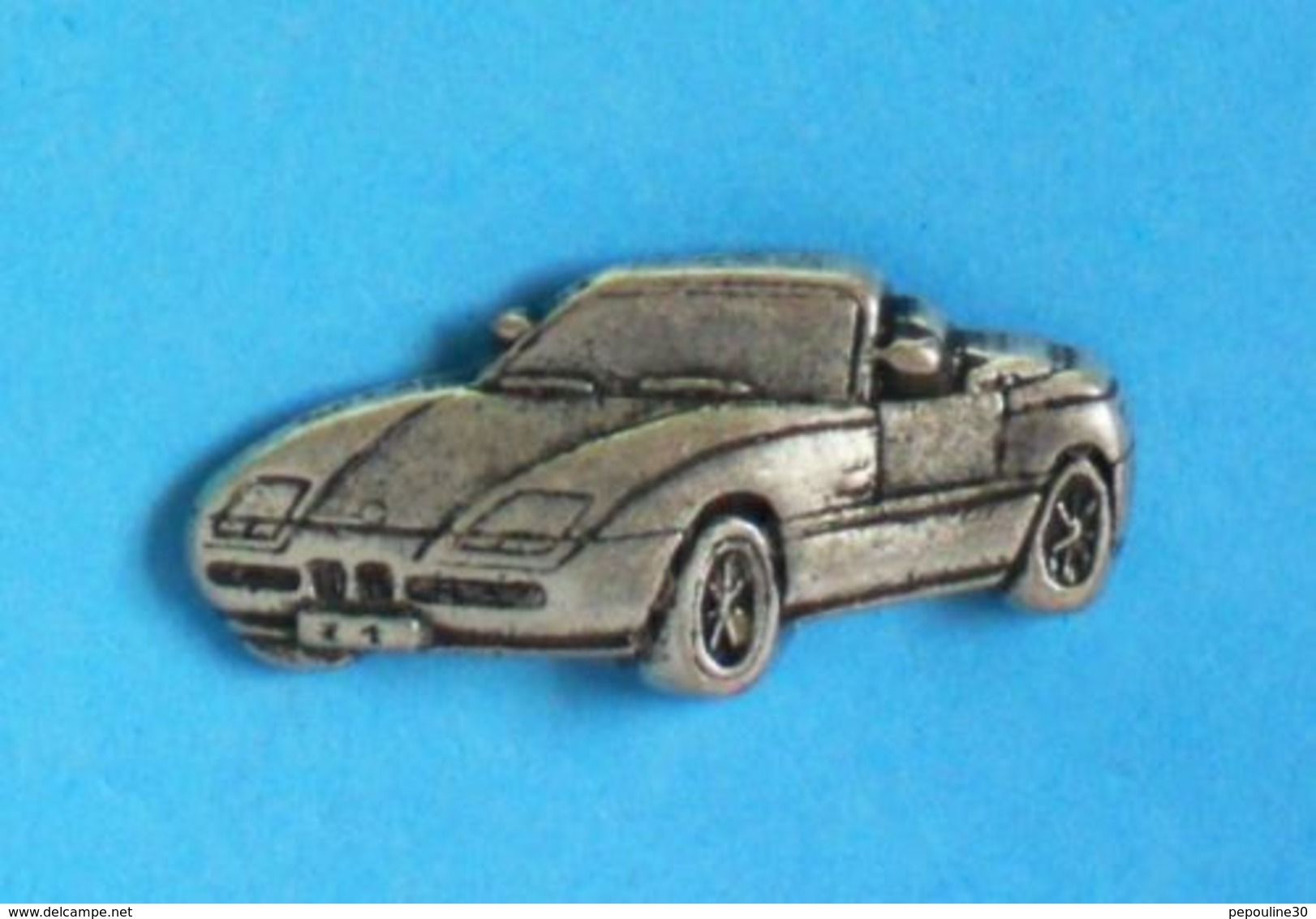 1 PIN'S //  ** BMW Z1 COUPÉ SPORT ** .'3D - BMW