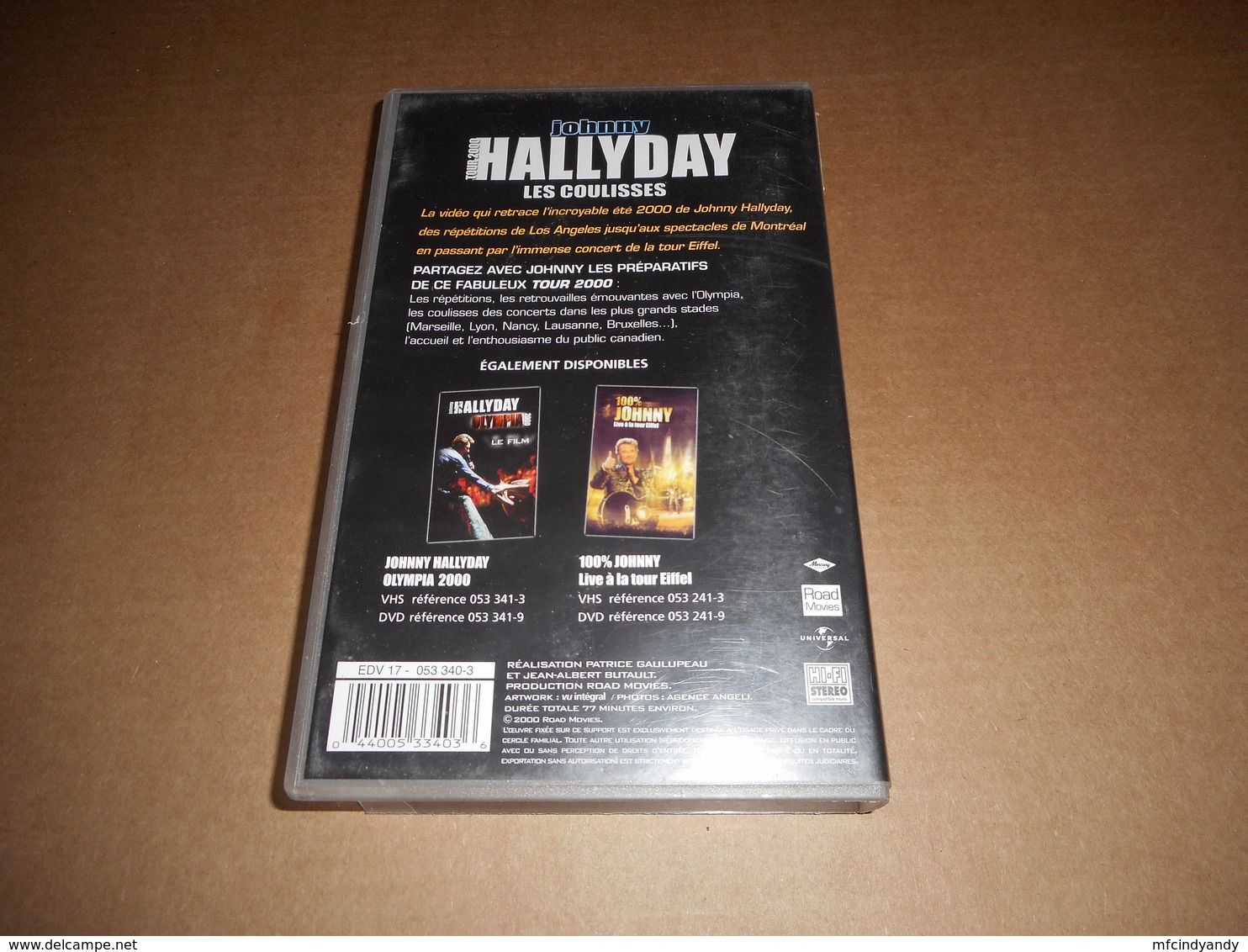 Cassette VHS - Johnny Hallyday - Tour 2000 Les Coulisses - Concert Et Musique